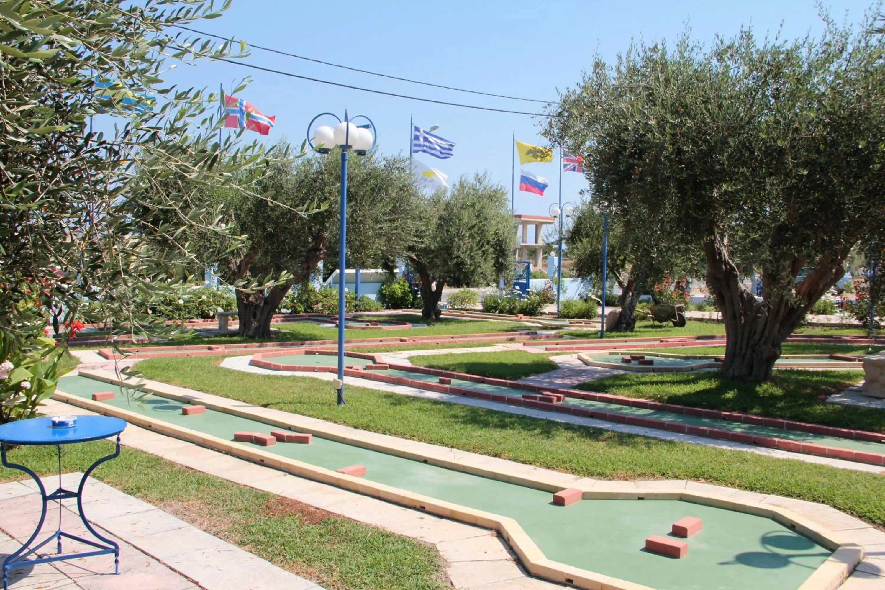 Minigolf in Filoxenia Apartments & Studios