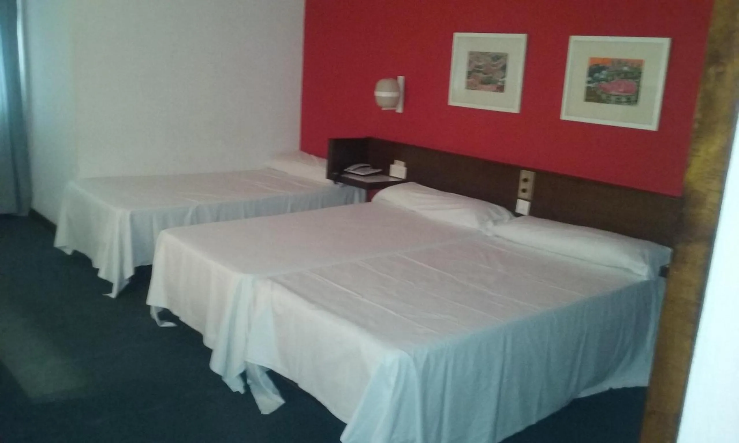 Photo of the whole room, Bed in Hotel America Igualada
