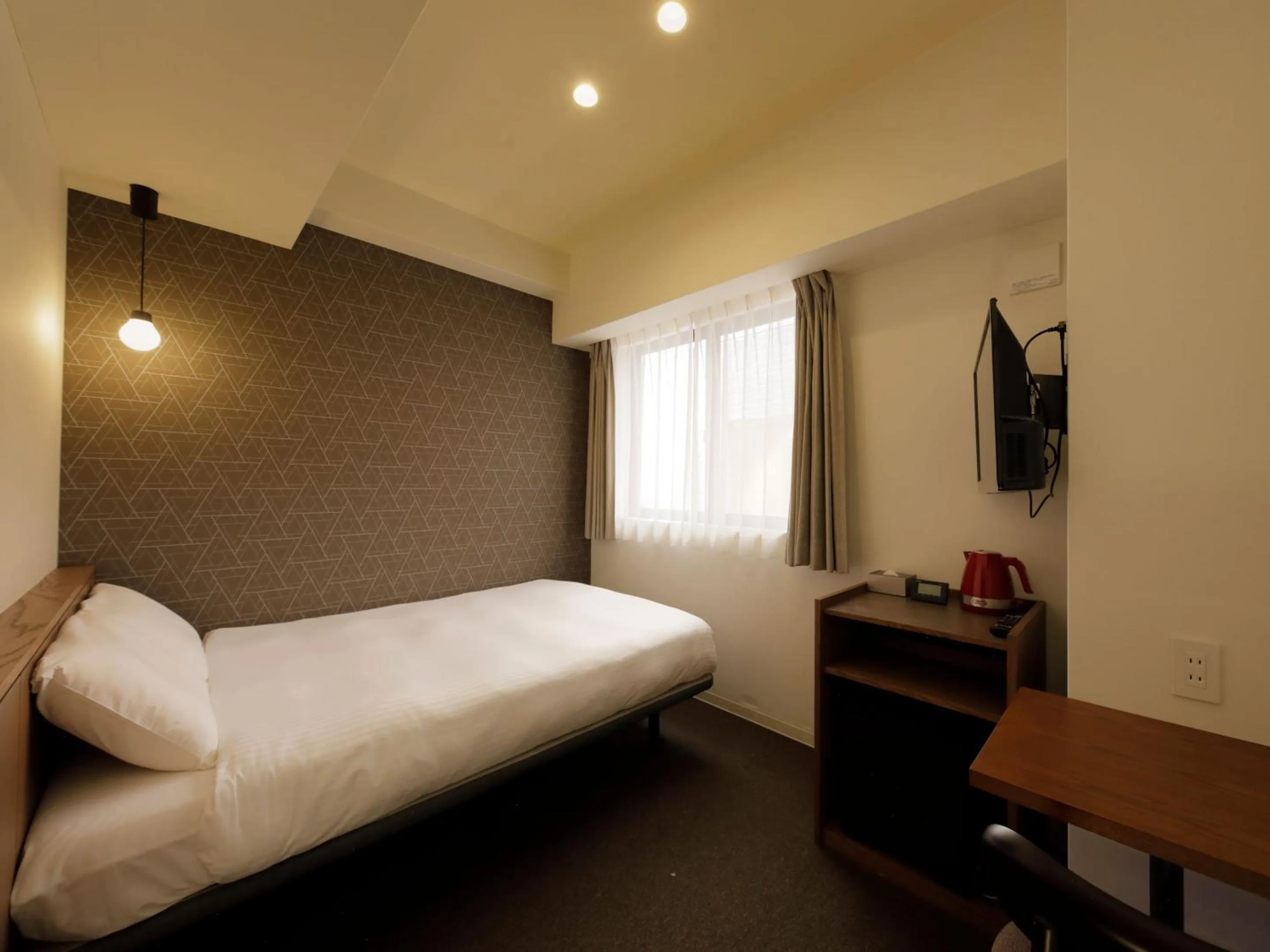 Photo of the whole room, Bed in Smart Place Inn Kyoto Shijo Horikawa