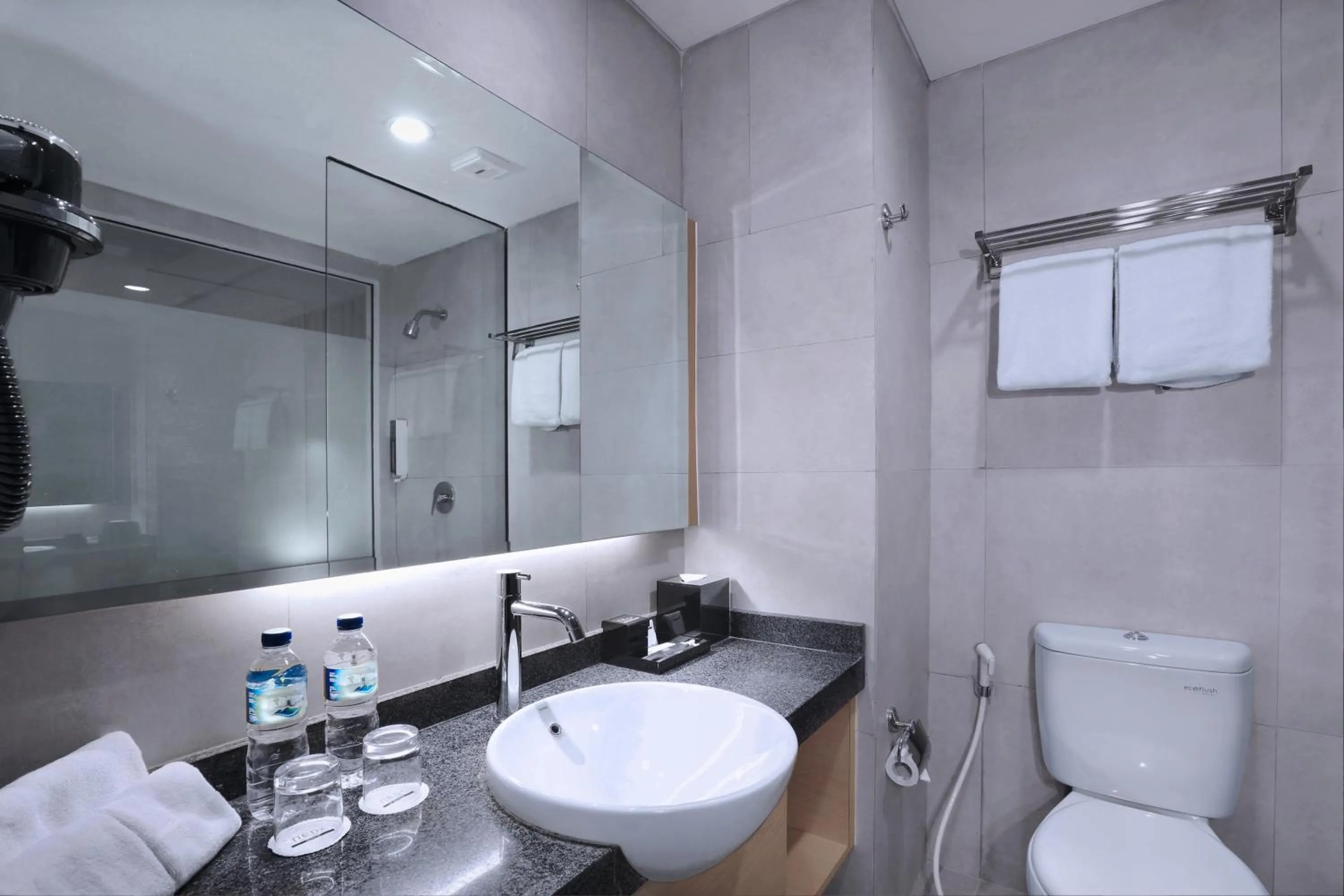 Bathroom in NEO+Waru-Sidoarjo by ASTON