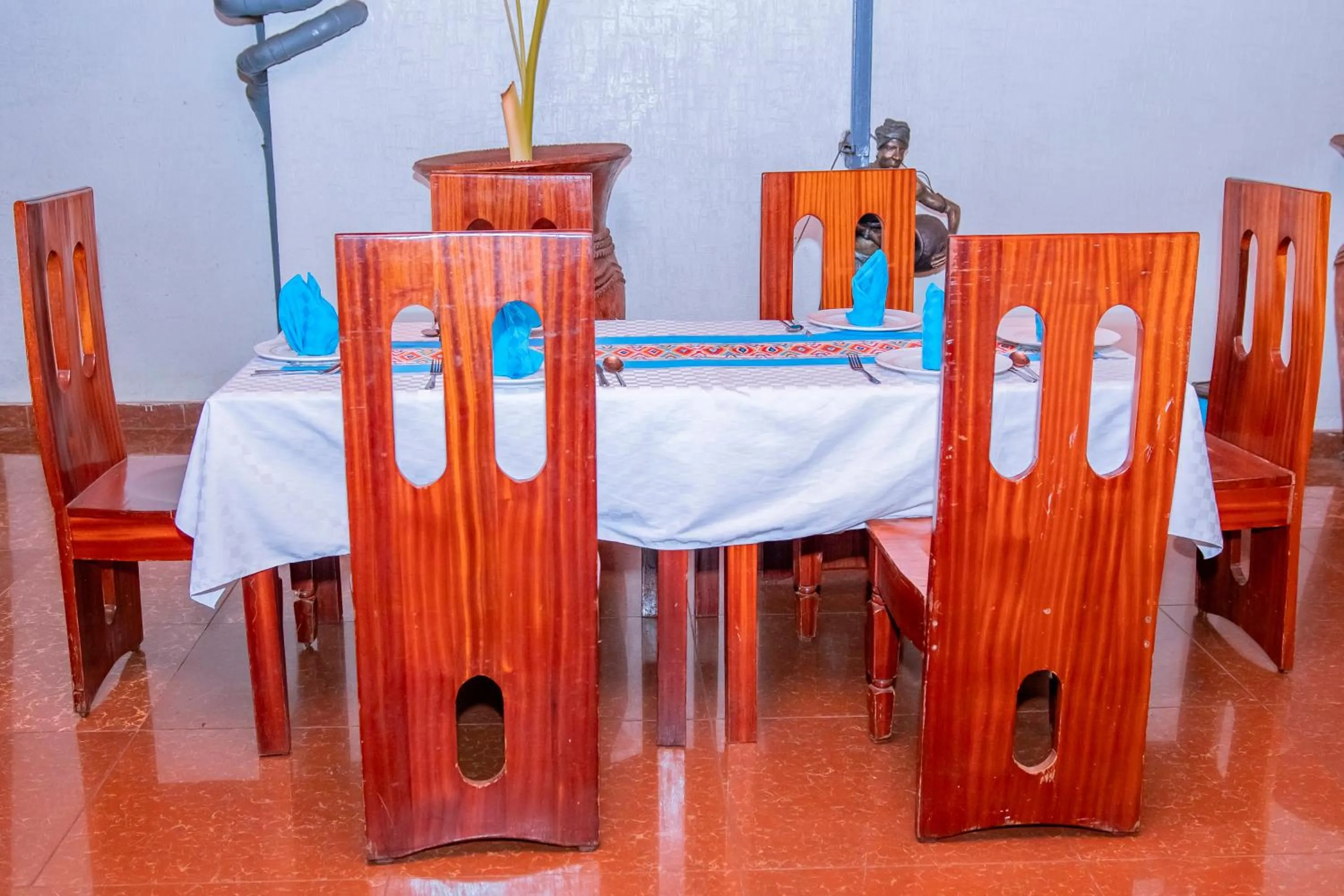 B.Maurice Guest House