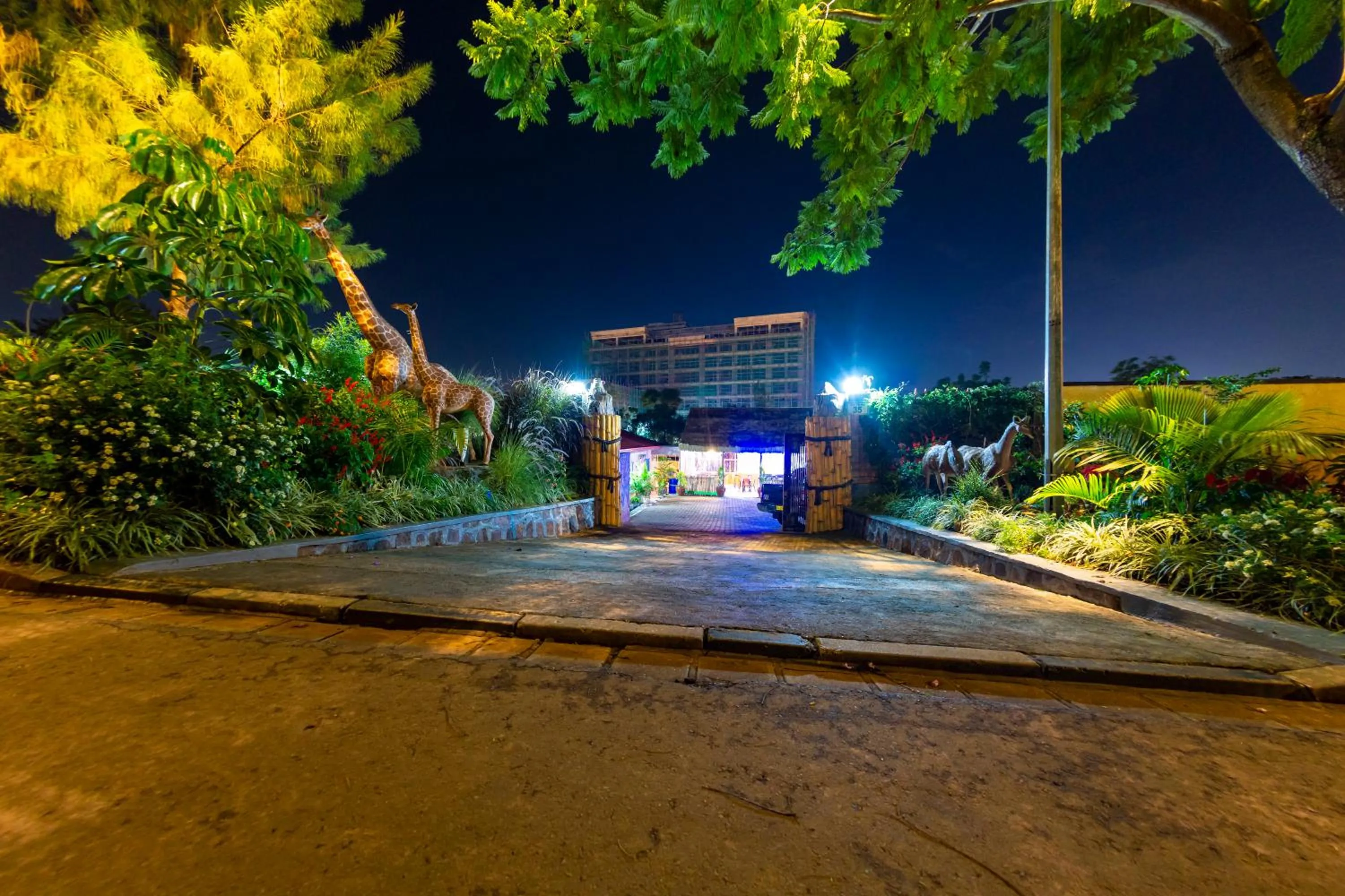 B.Maurice Guest House