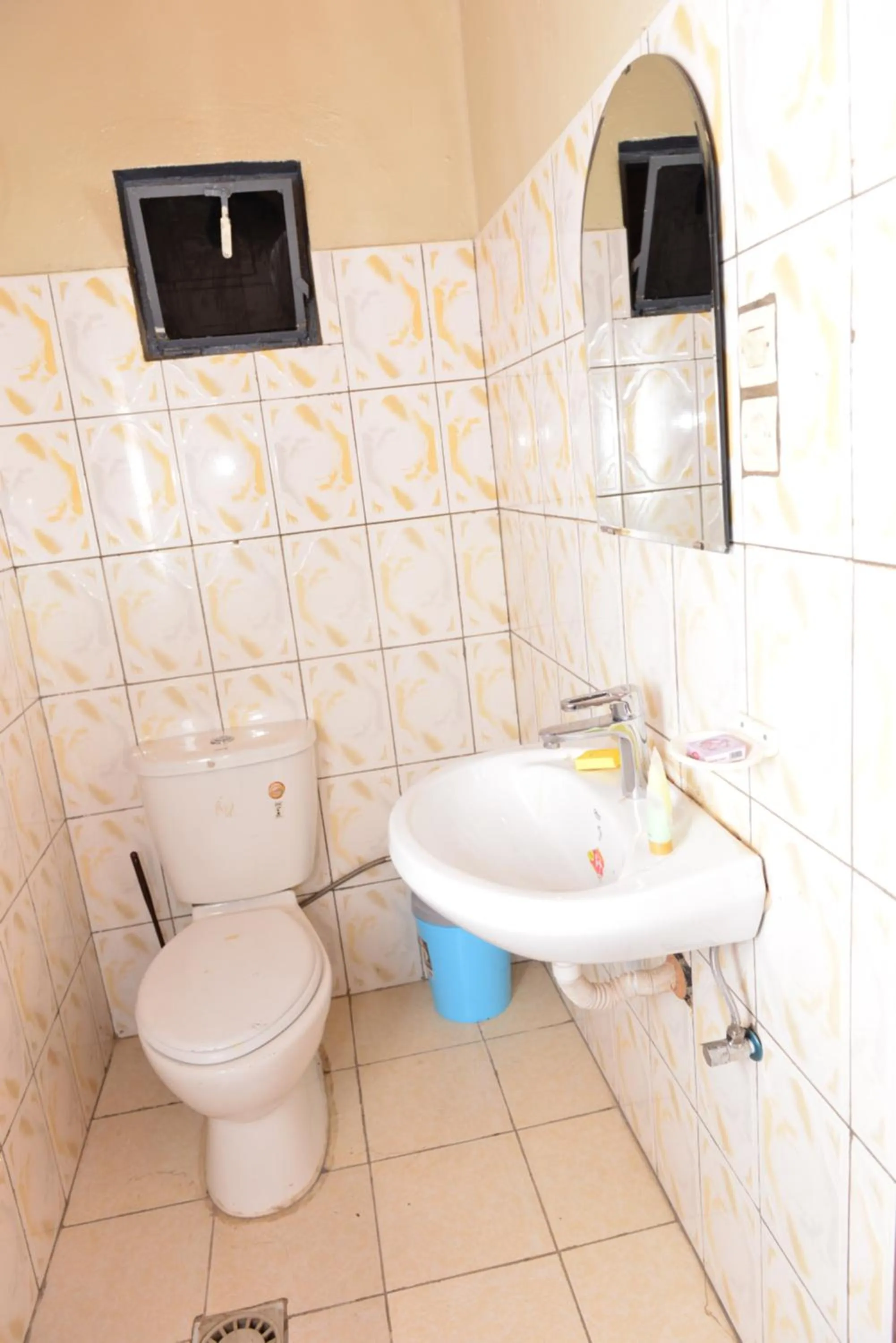 B.Maurice Guest House