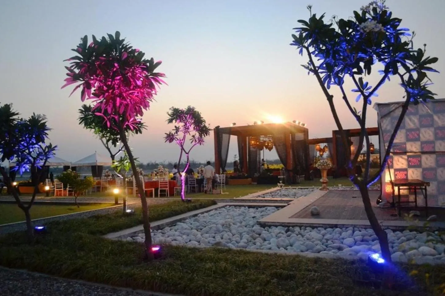 Garden in Amatra By The Ganges