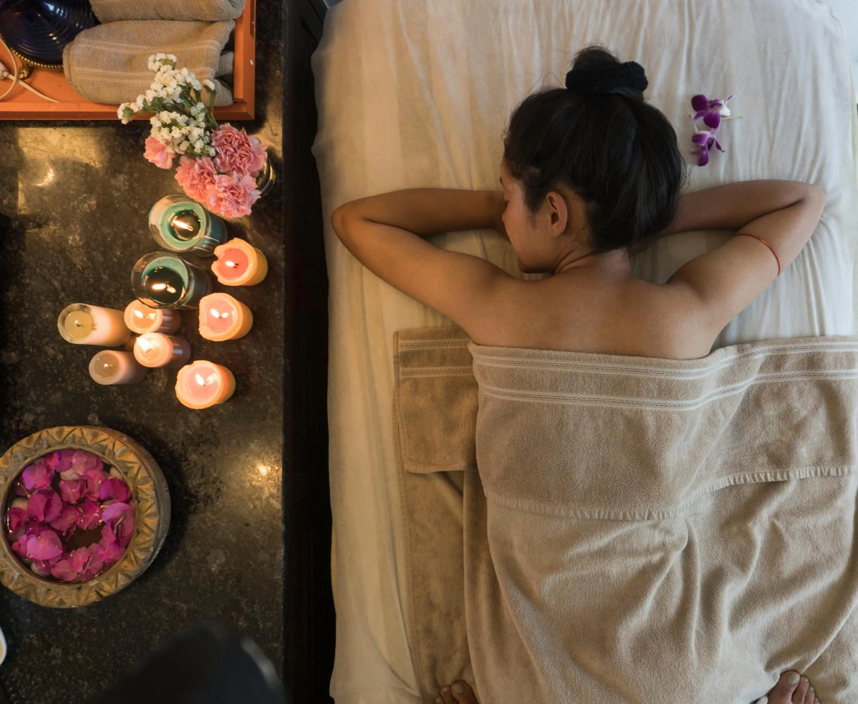 Massage, Bed in Amatra By The Ganges