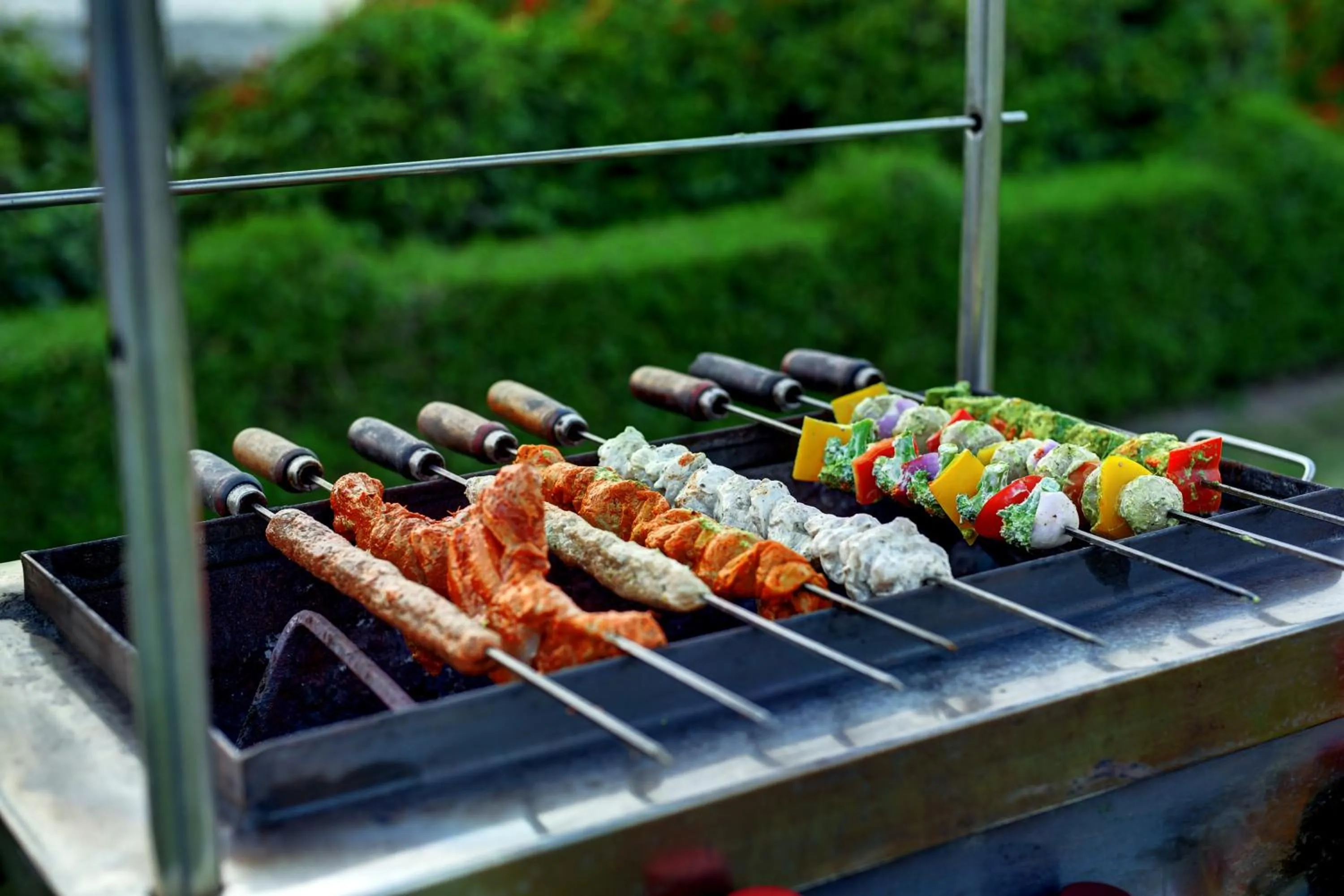 BBQ facilities in Amatra By The Ganges