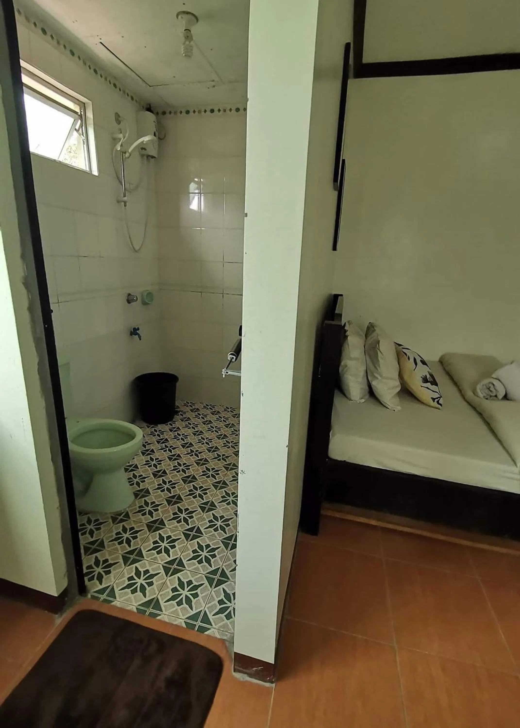 Photo of the whole room in Rachel's Bed and Breakfast Near Tagaytay