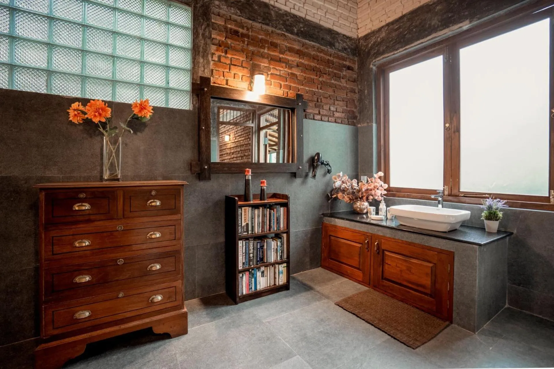 hair dresser, Bed in Arsulana Eco Lodge & Spa