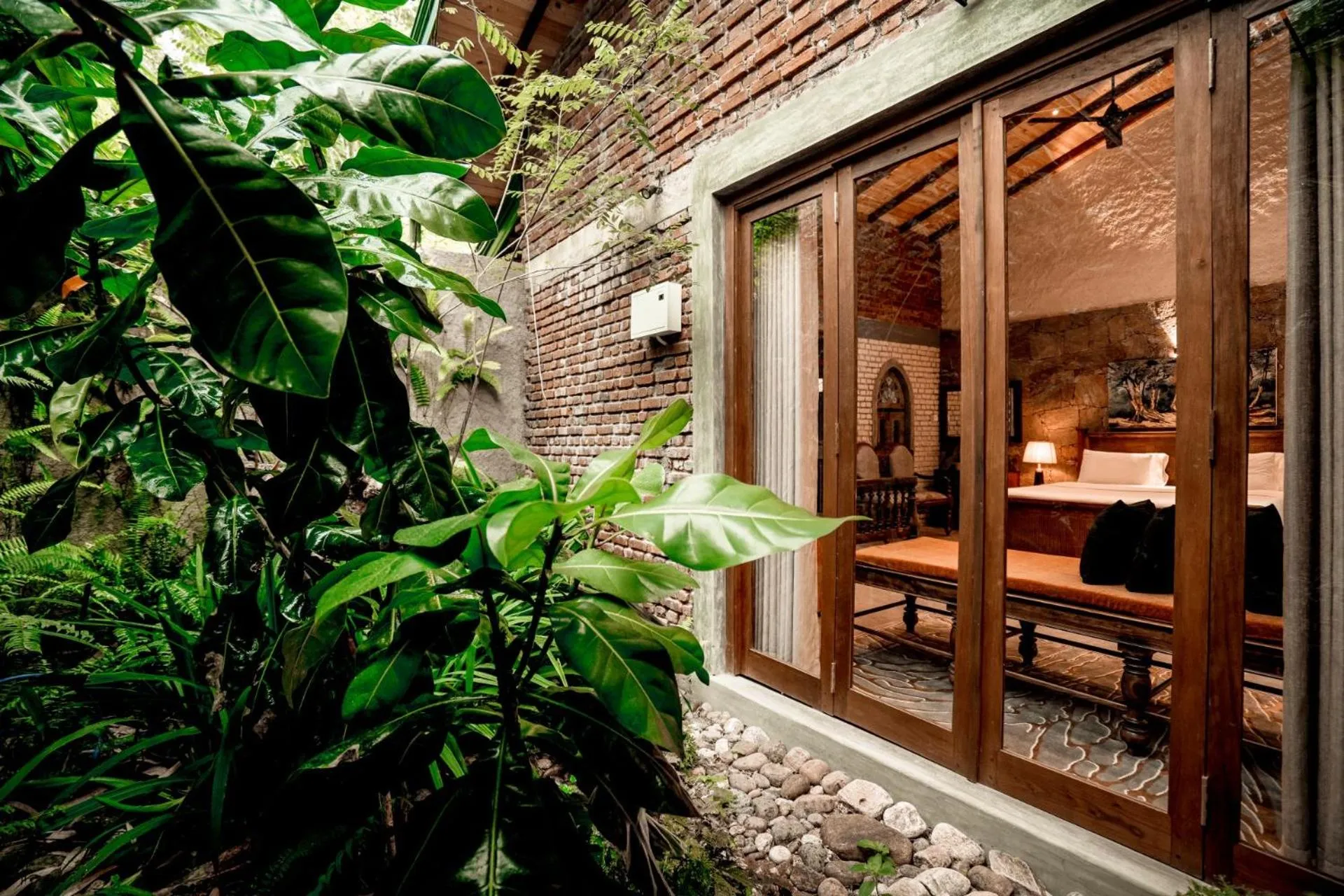 Day in Arsulana Eco Lodge & Spa