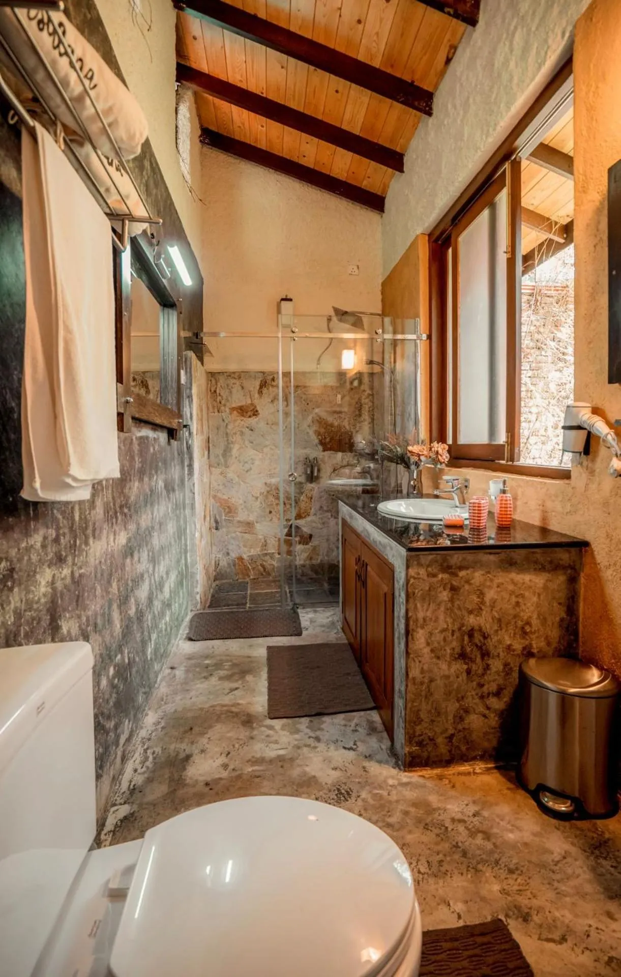 Shower in Arsulana Eco Lodge & Spa