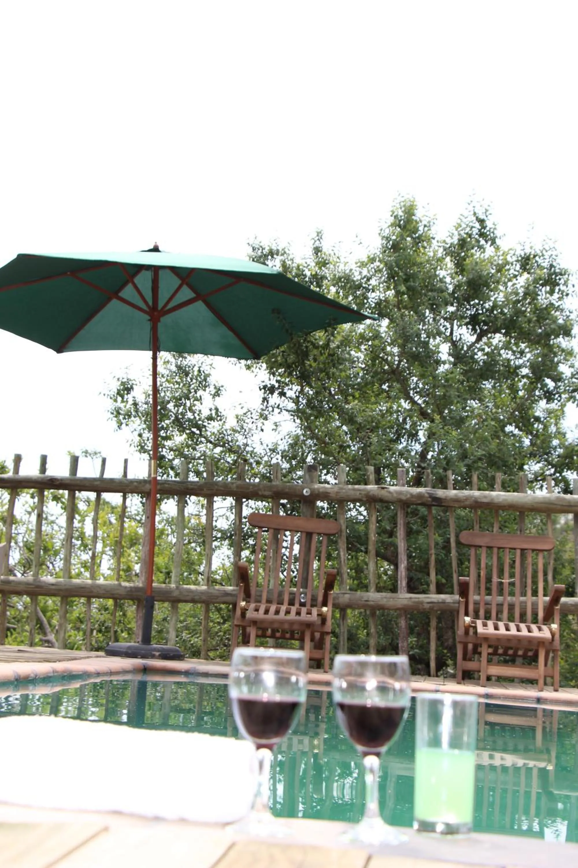 Pool view in View Inn Exclusive Lodge