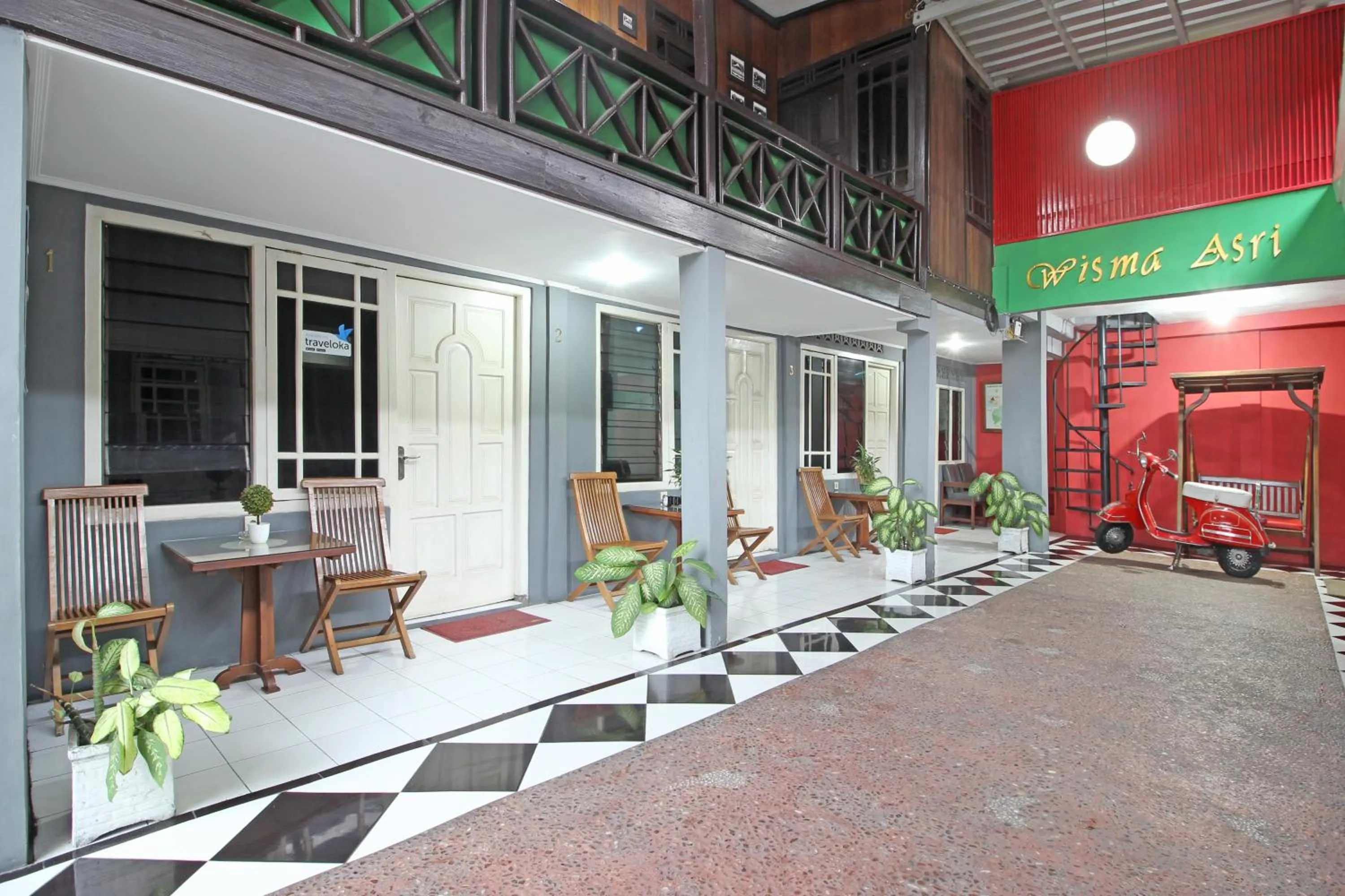 Property building in RedDoorz near Terminal Condong Catur
