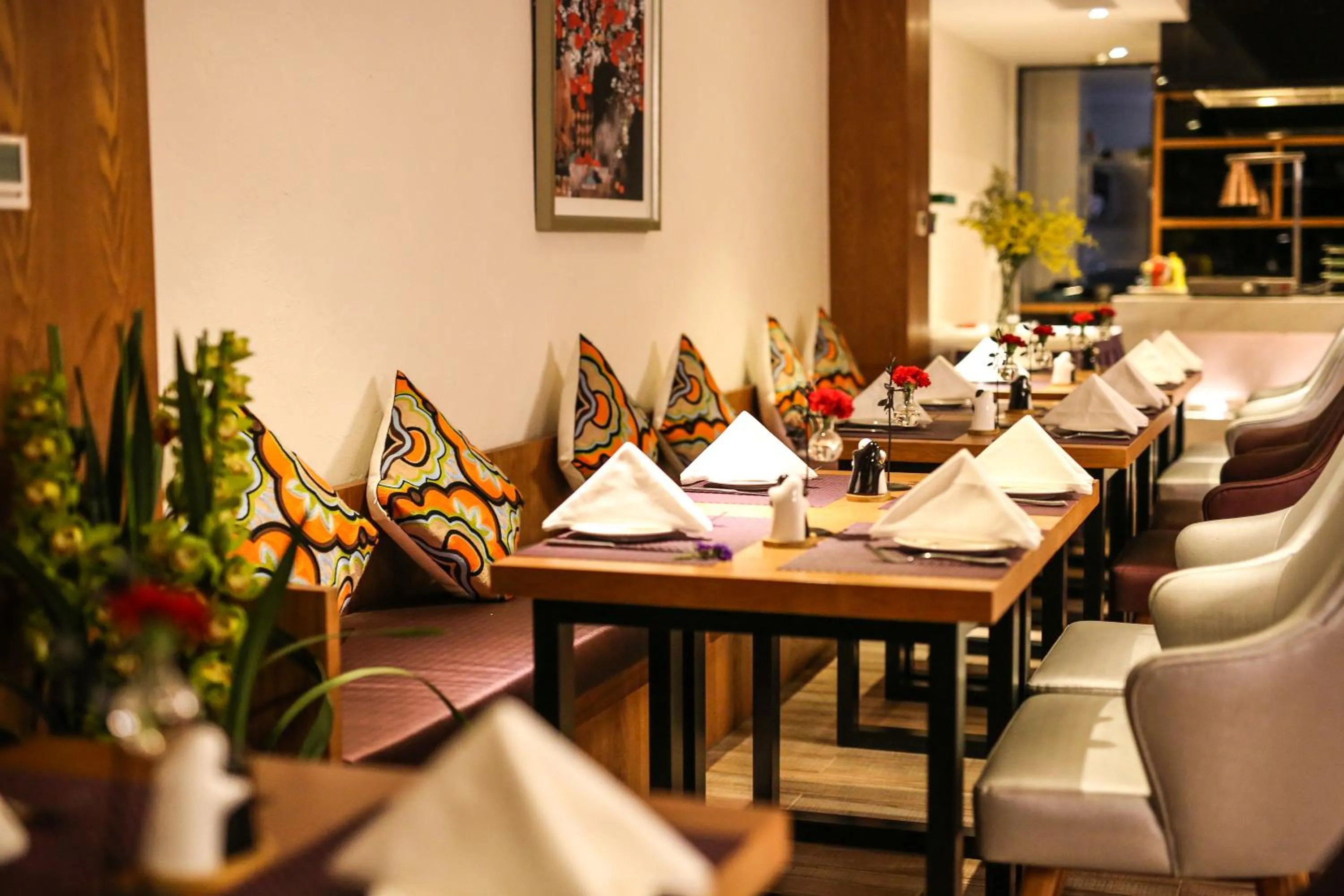 Restaurant/places to eat in SSAW Boutique Hotel Shanghai Yilin