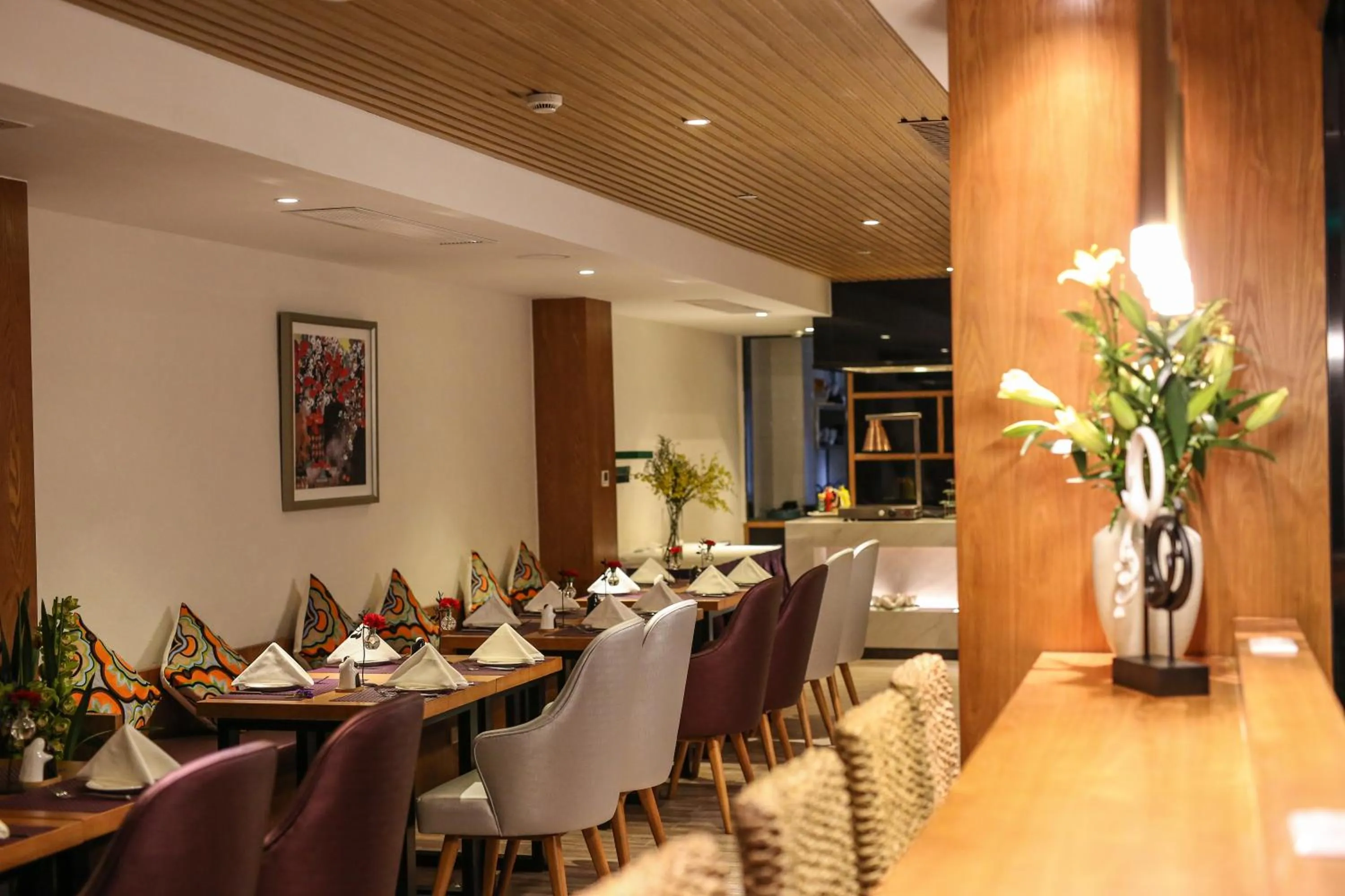 Restaurant/places to eat in SSAW Boutique Hotel Shanghai Yilin