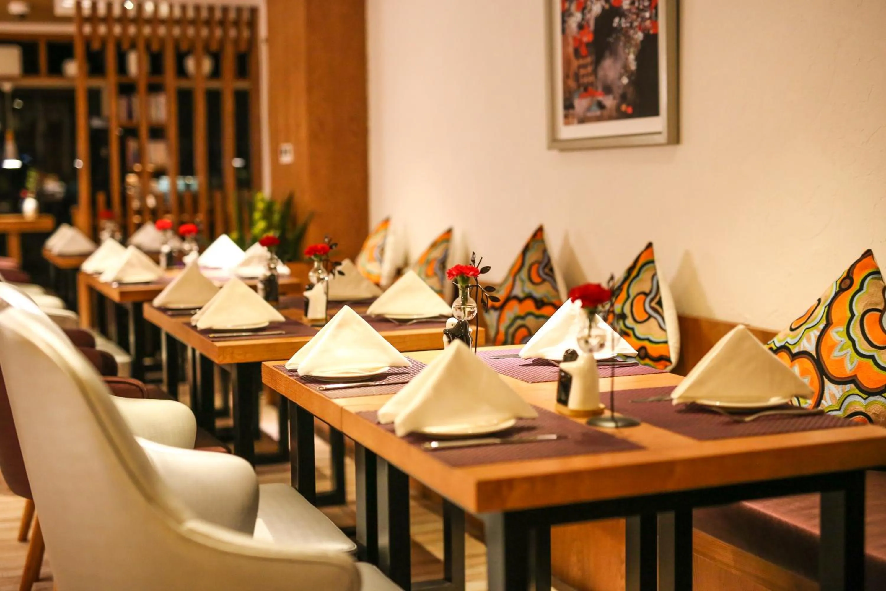 Restaurant/places to eat in SSAW Boutique Hotel Shanghai Yilin