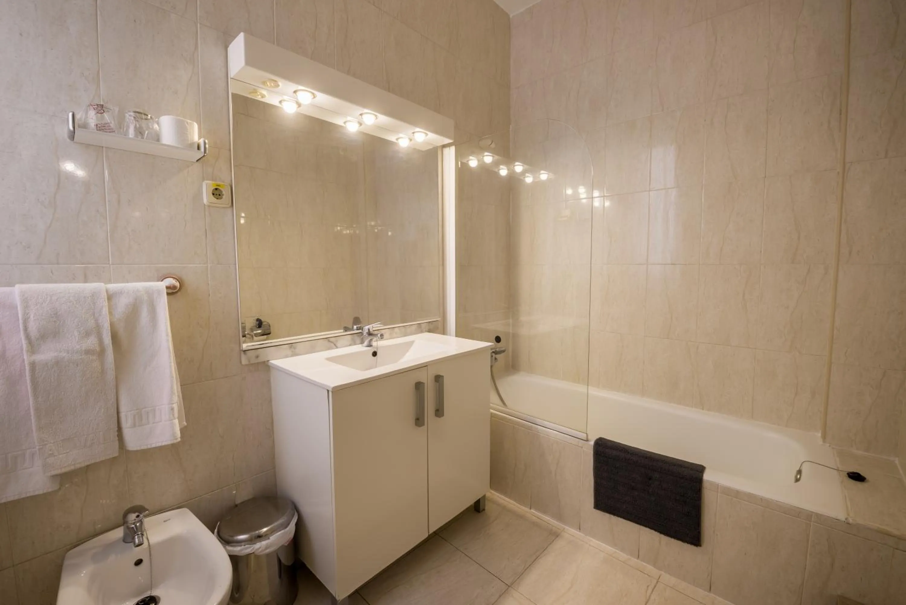 Hostal Valencia Madrid