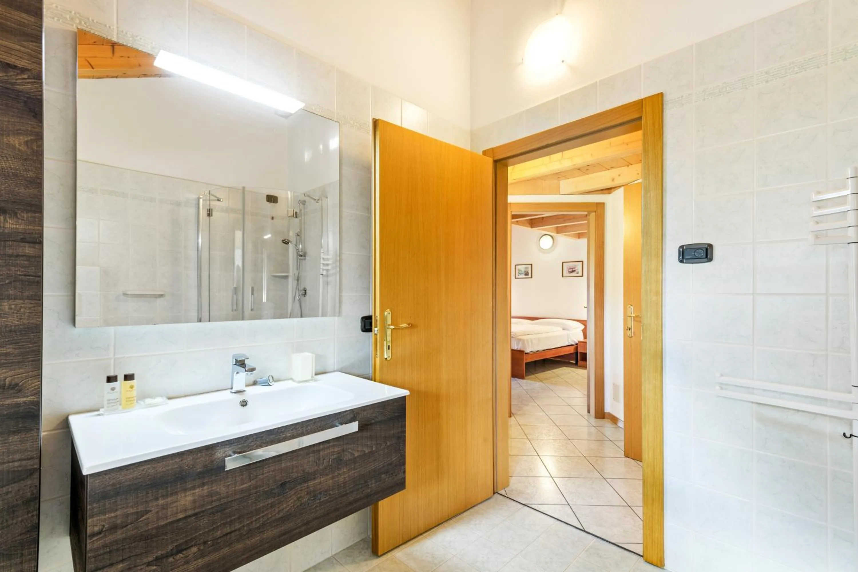 Shower in Casa Elena