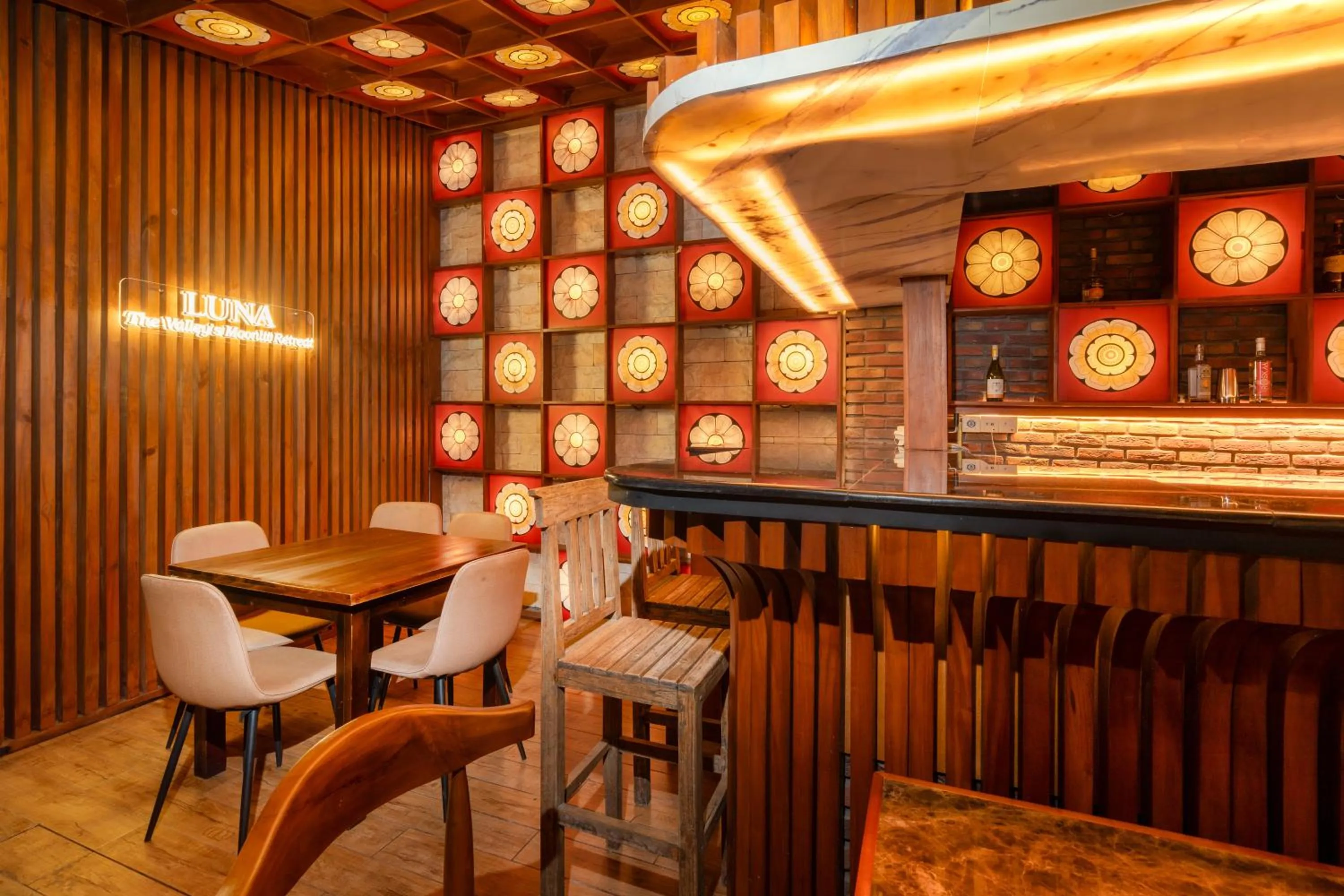 Restaurant/places to eat in Serene Kandy