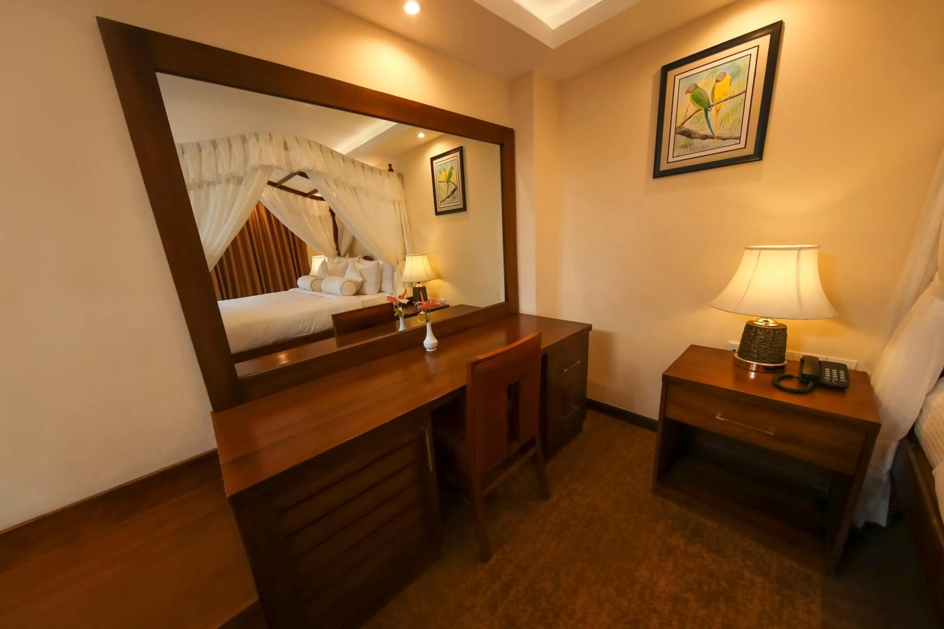 hair dresser, Bed in Serene Kandy