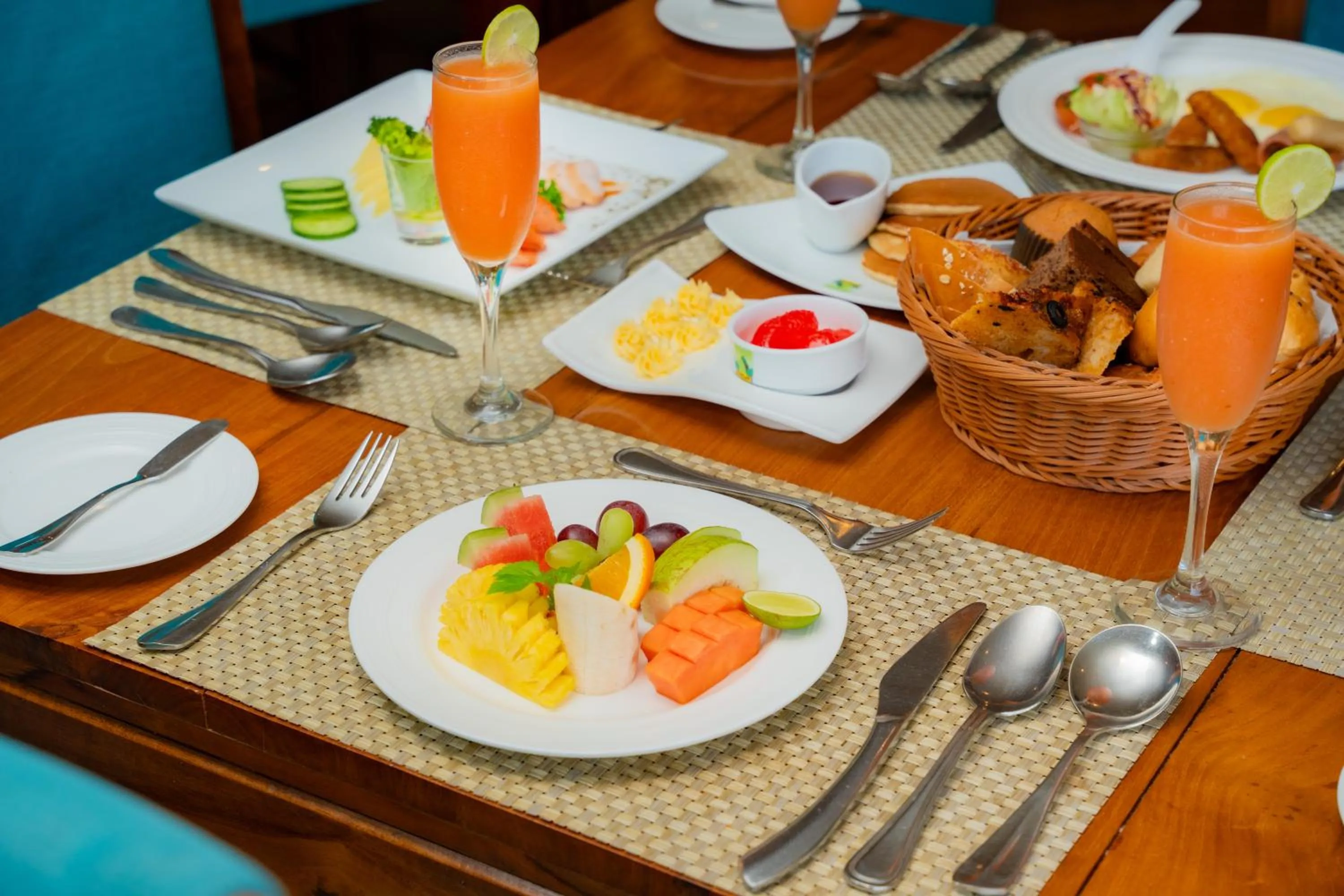 Food and drinks in Serene Kandy