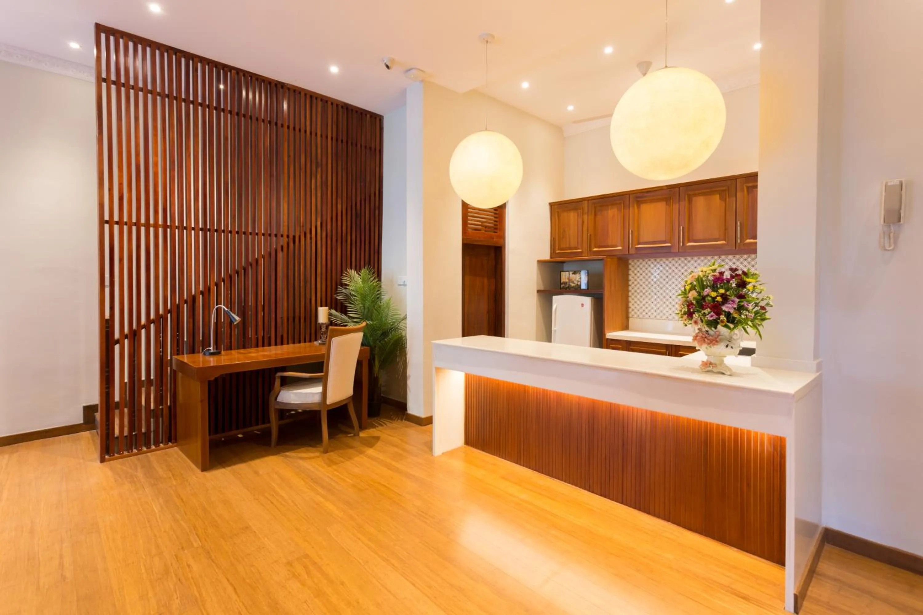 Decorative detail in Serene Kandy