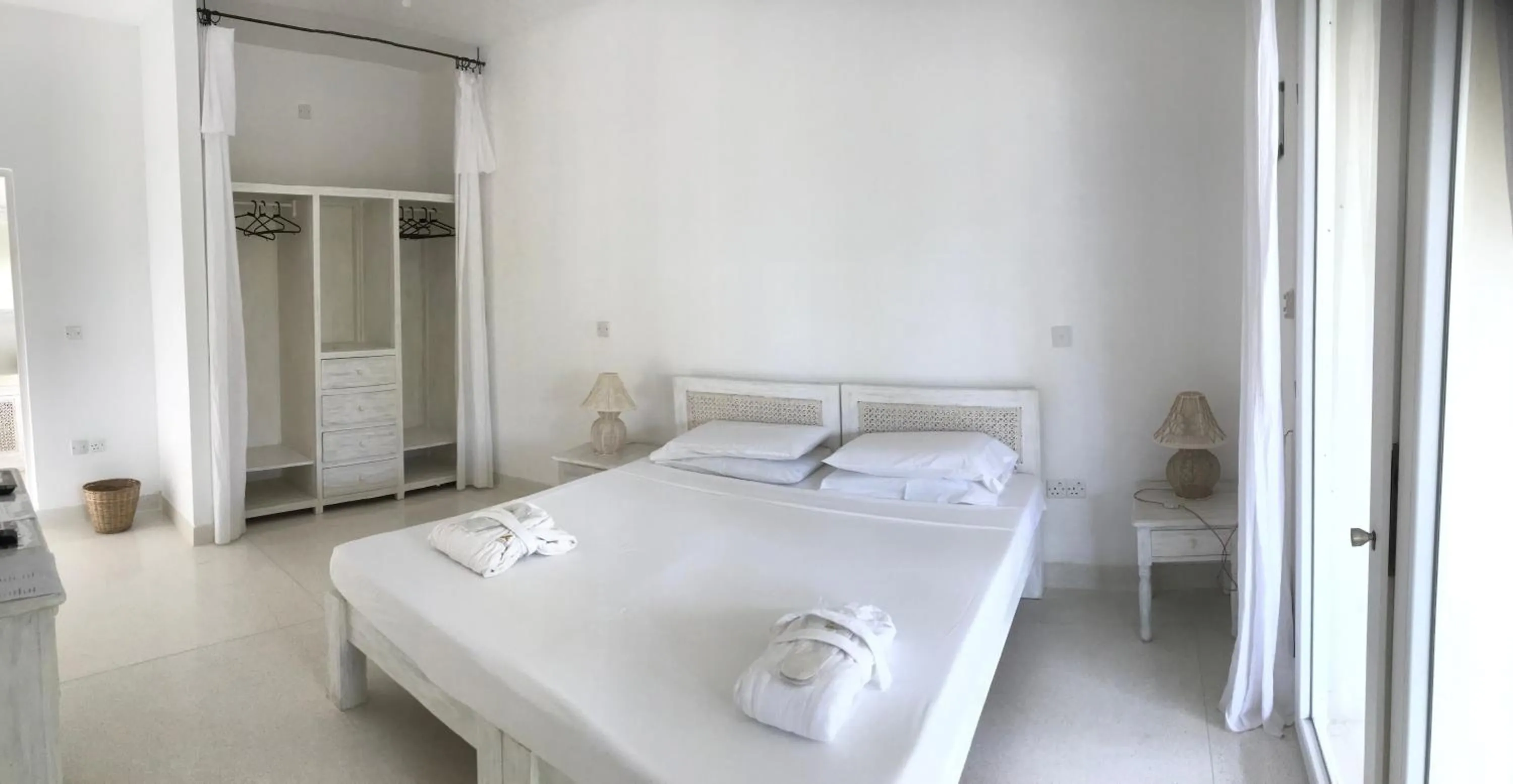 Photo of the whole room, Bed in Life Resort St. Thomas Royal Palm