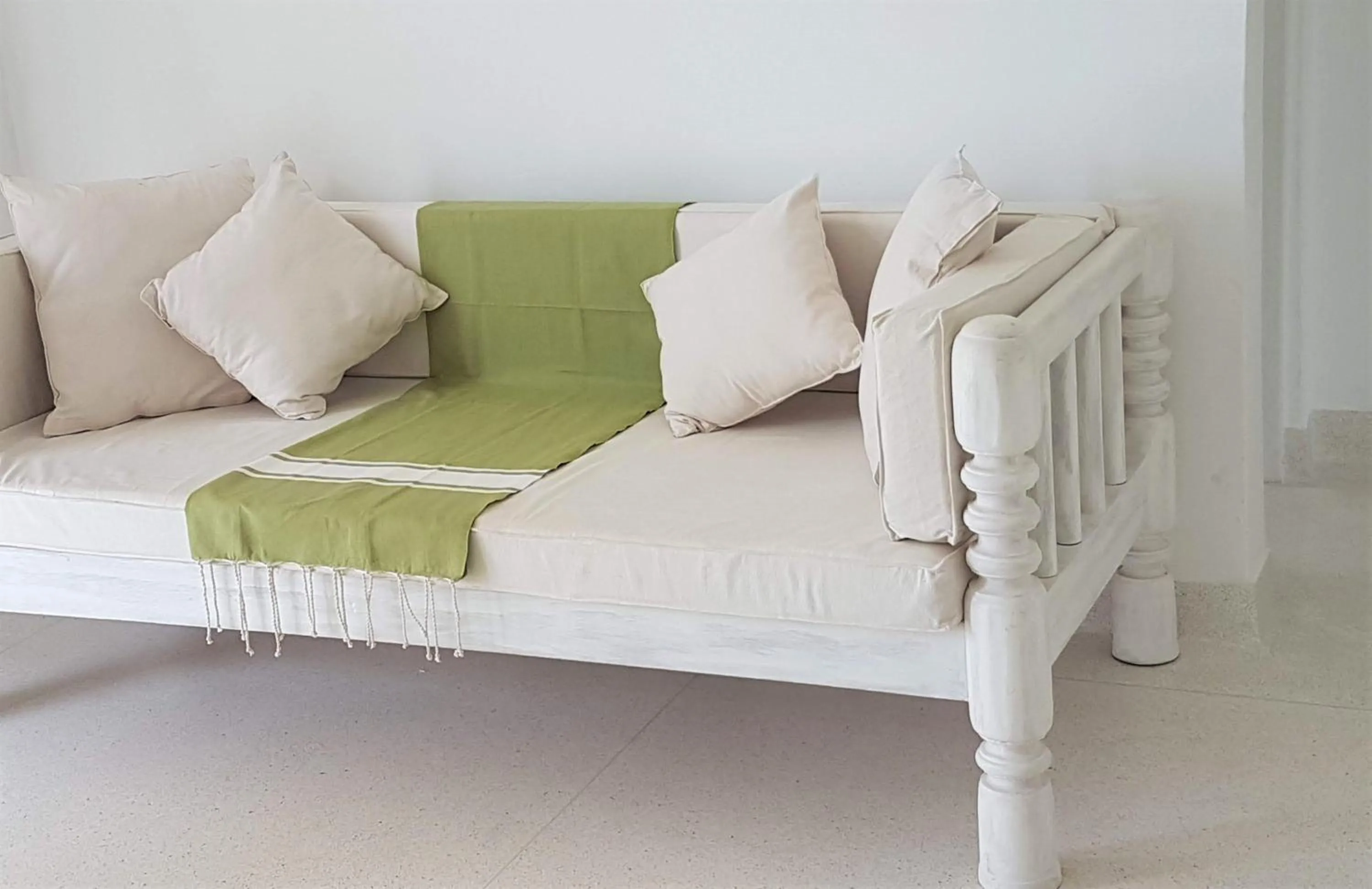 Decorative detail, Bed in Life Resort St. Thomas Royal Palm