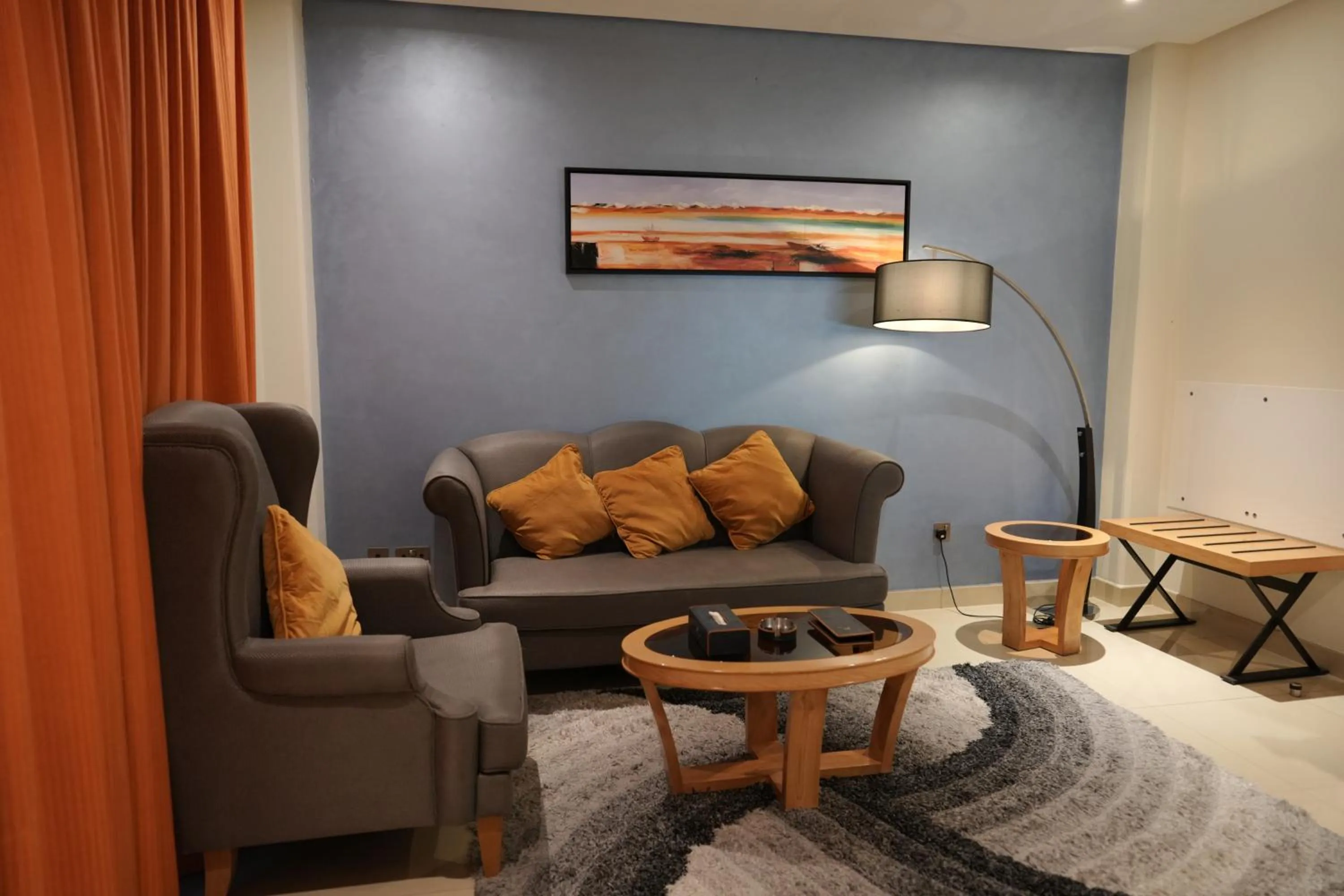 Living room in Meshal Hotel