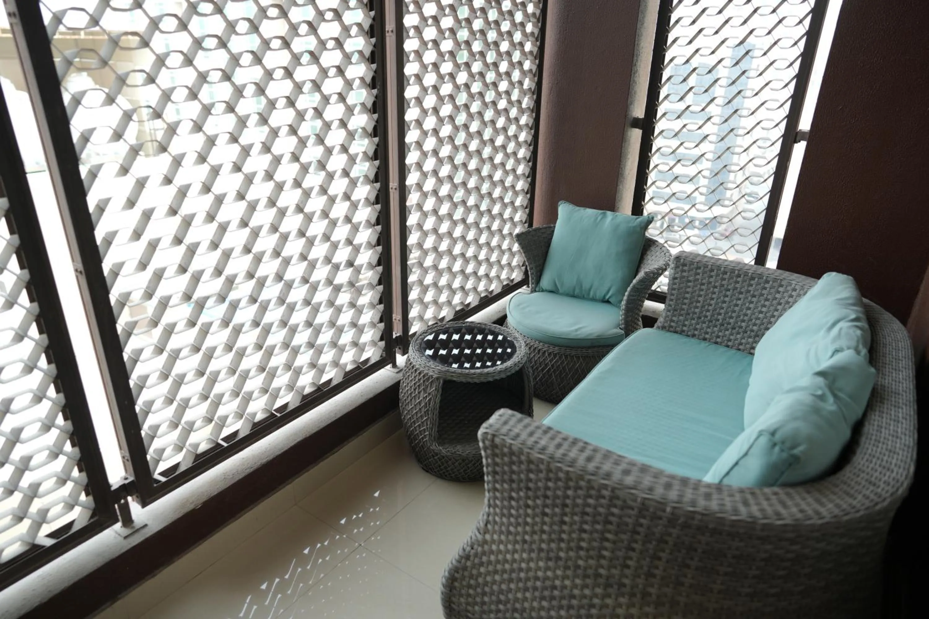 Balcony/Terrace in Meshal Hotel