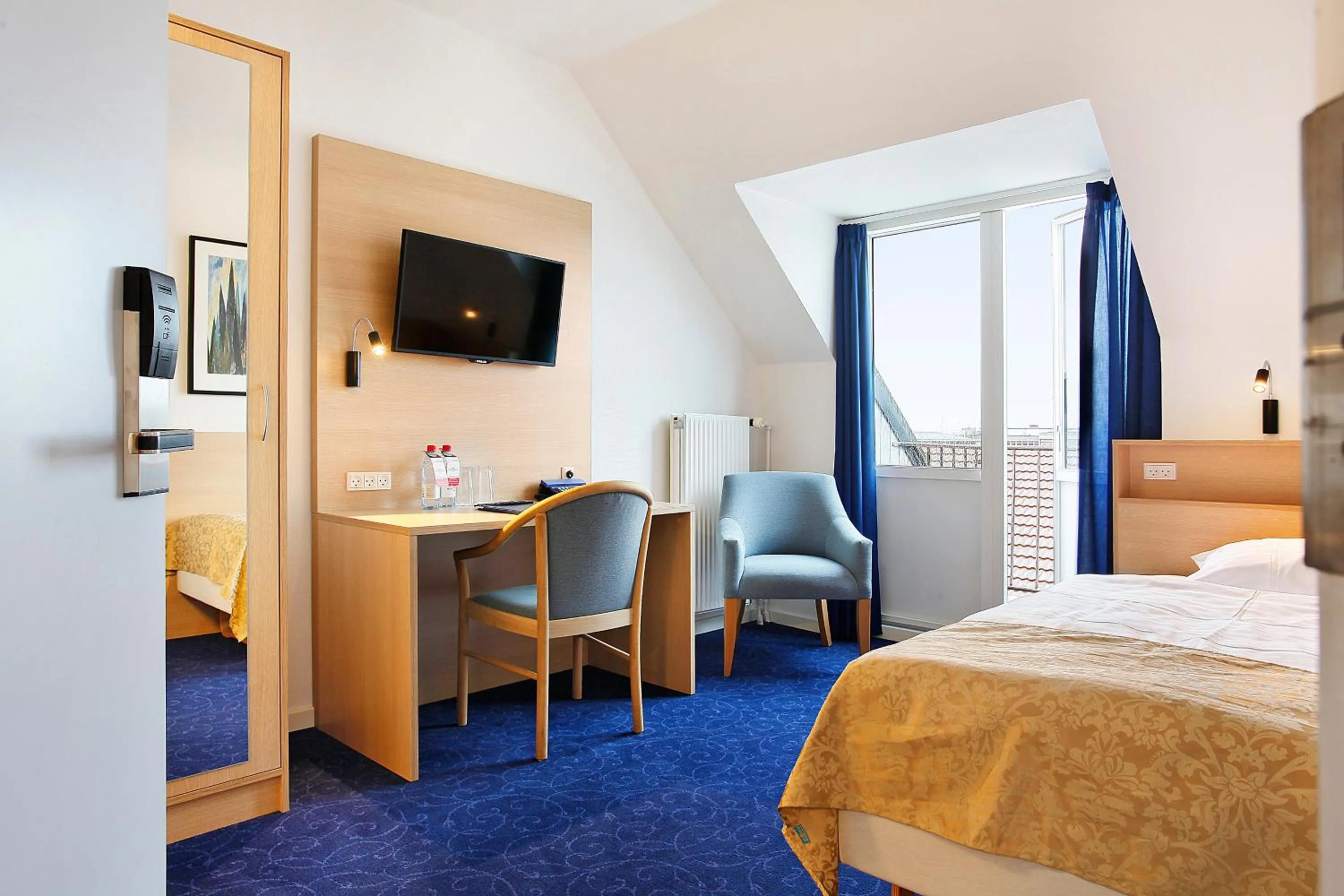Photo of the whole room, Bed in Herning City Hotel