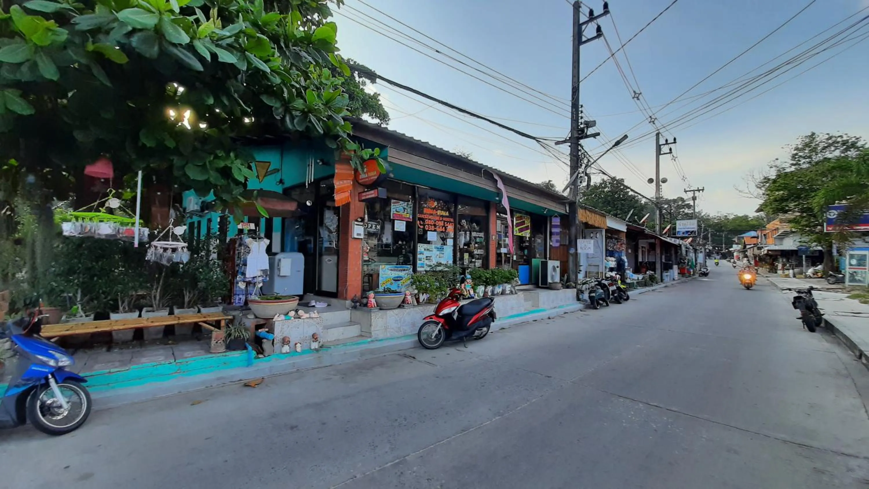 On-site shops in Runa Group House Samed