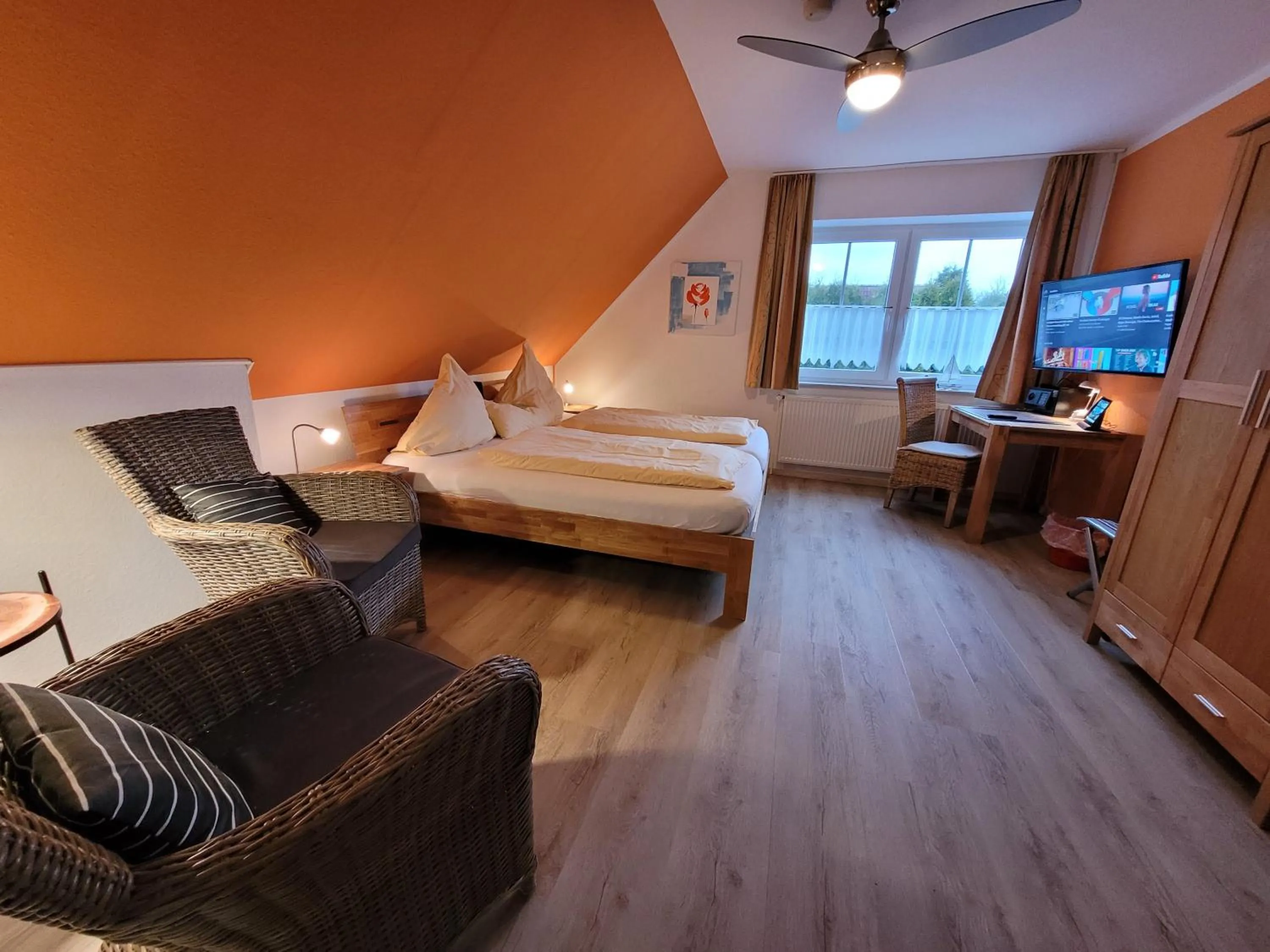 Photo of the whole room, Bed in Naturwert Hotel Garni Ursula