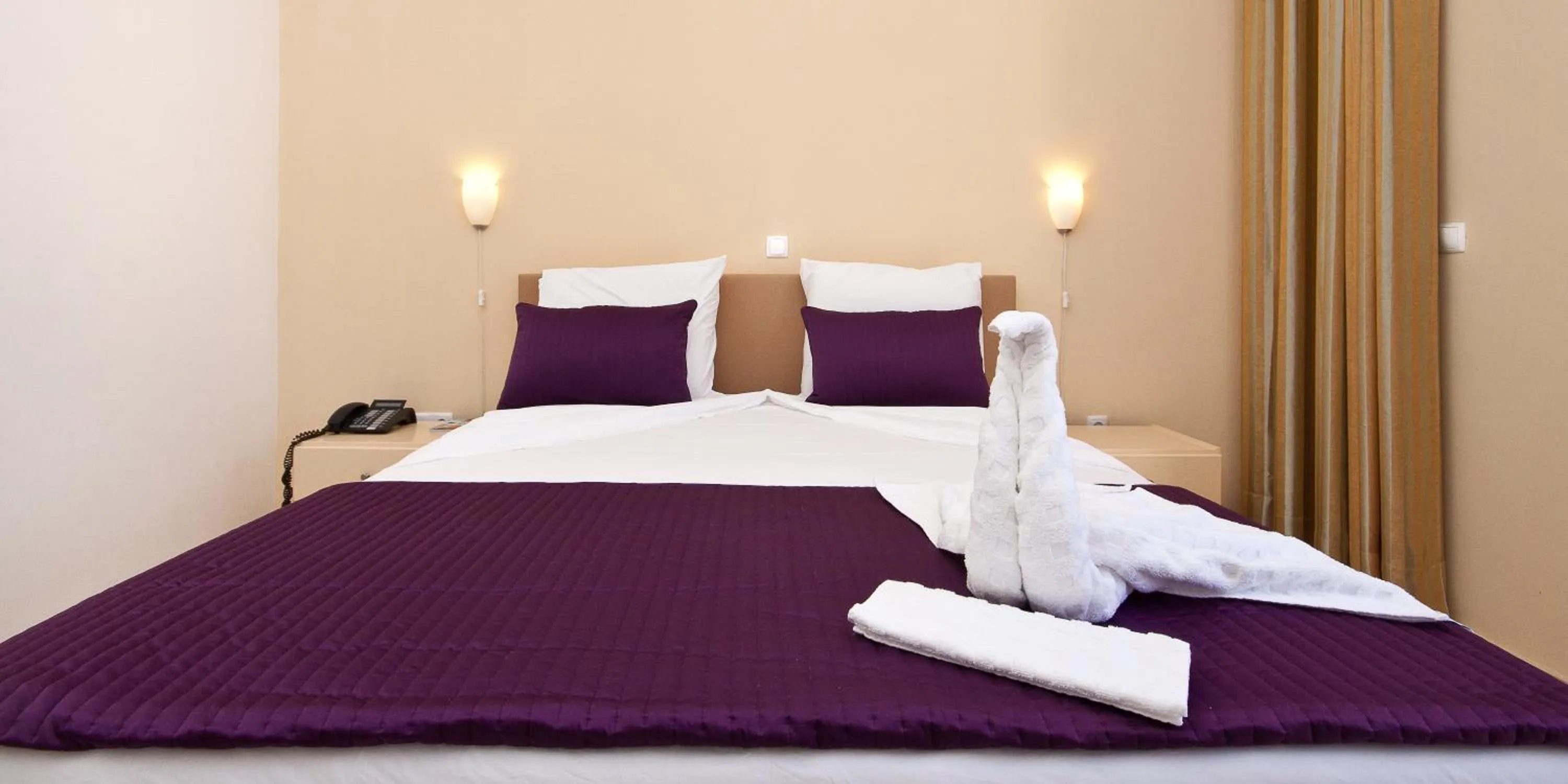 Bed in Aparthotel Praiano