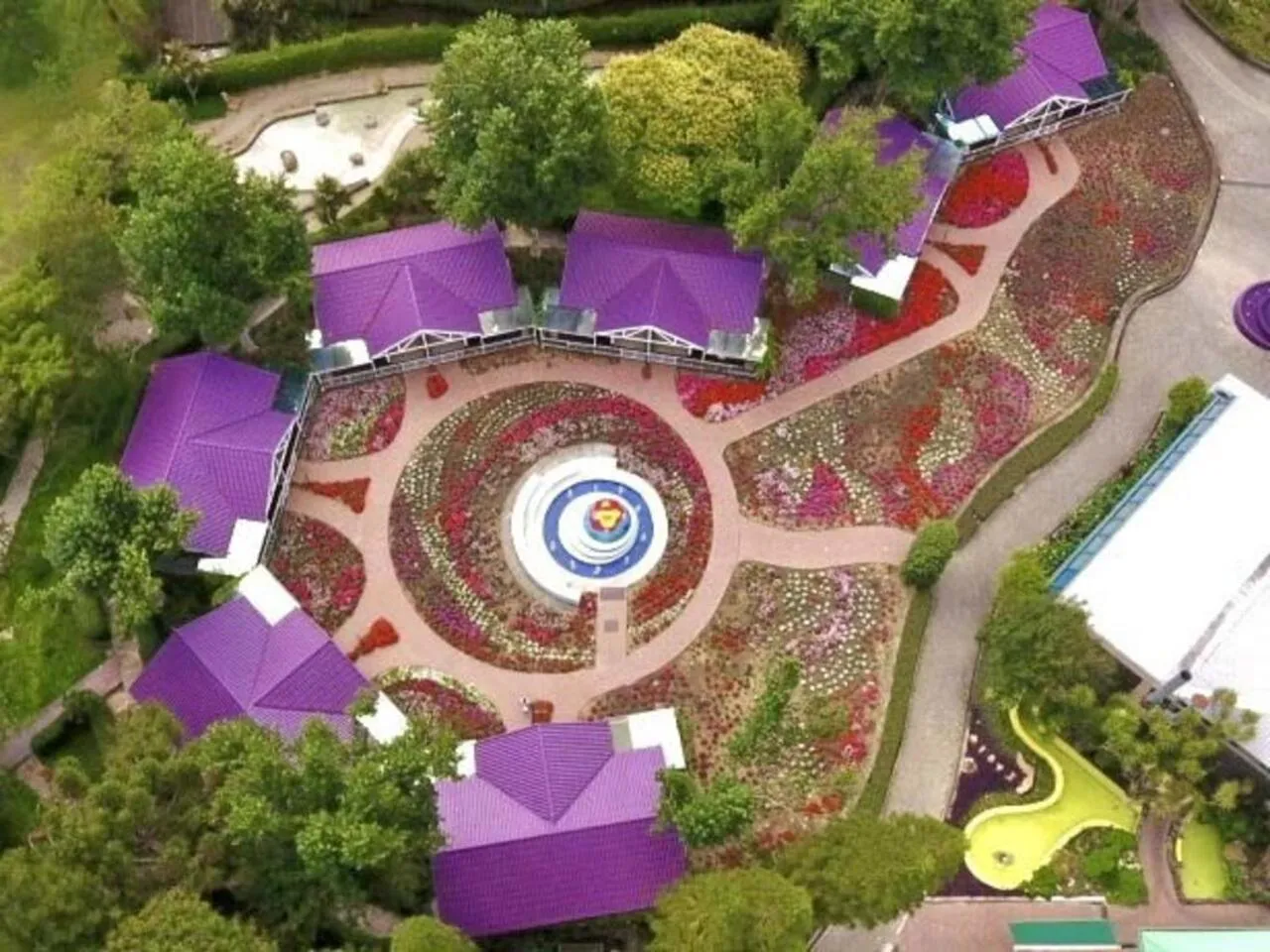 Day in Unique Garden