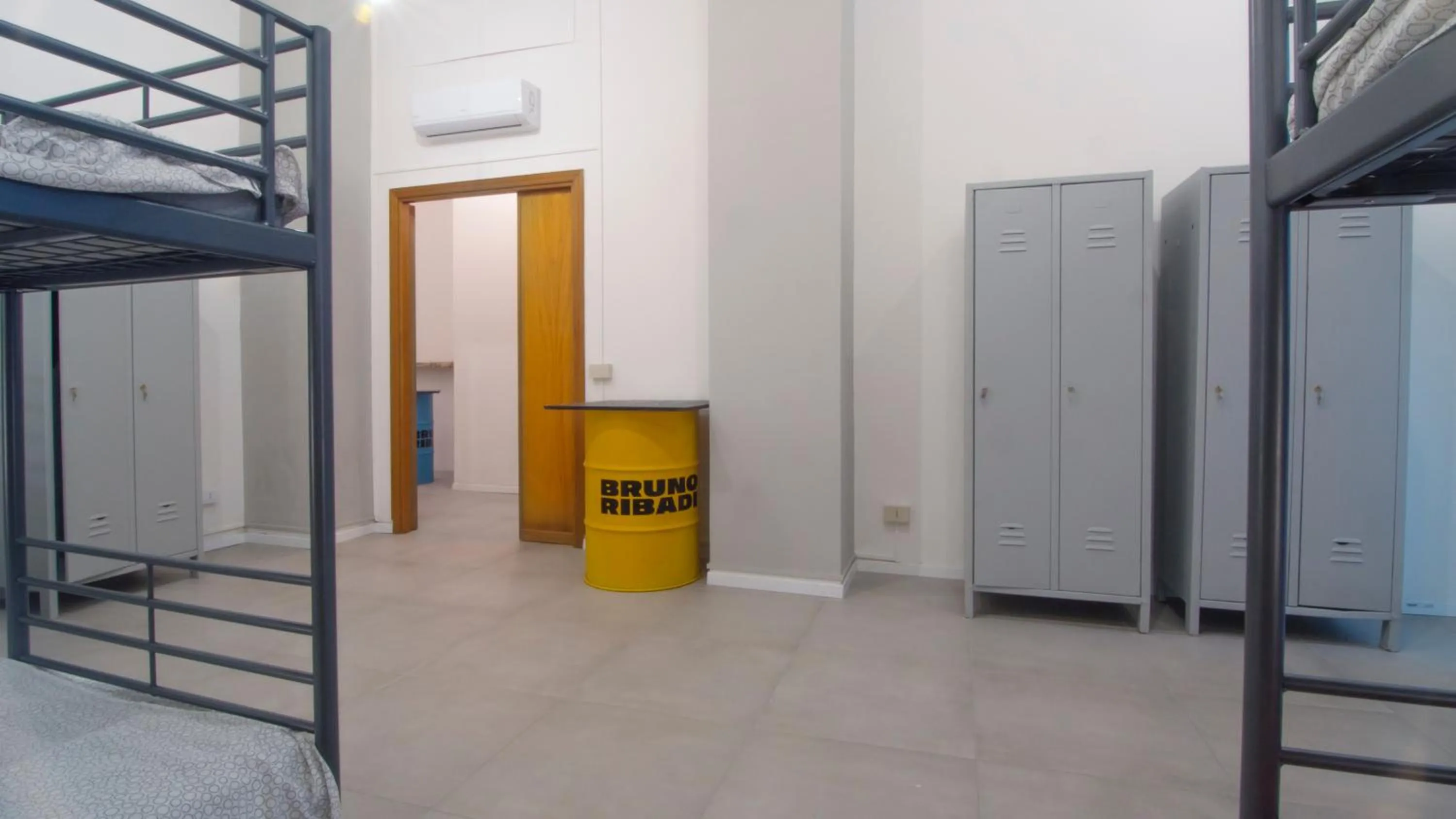 Photo of the whole room in Hostelleria