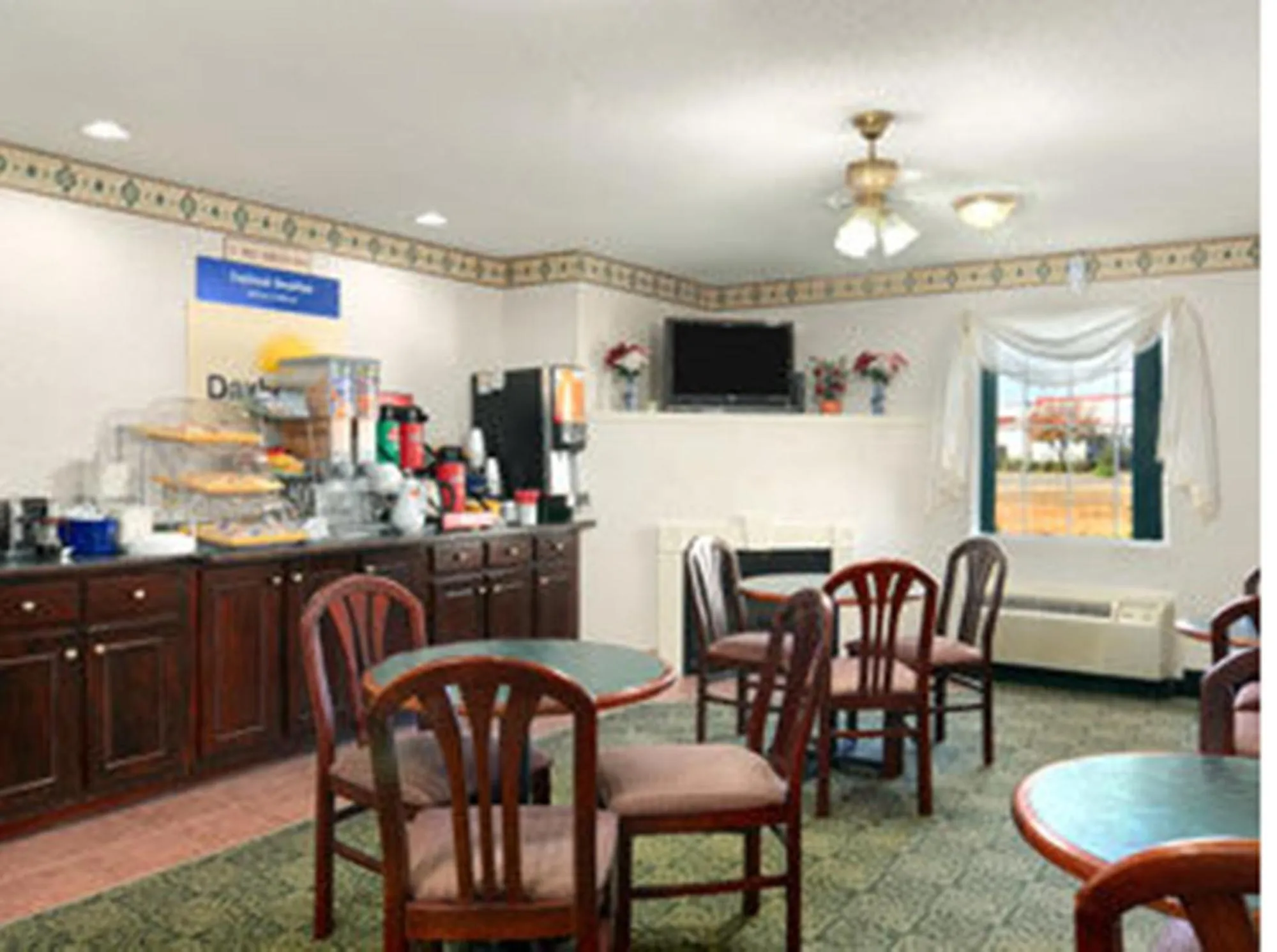 Restaurant/places to eat in Days Inn by Wyndham Lincoln