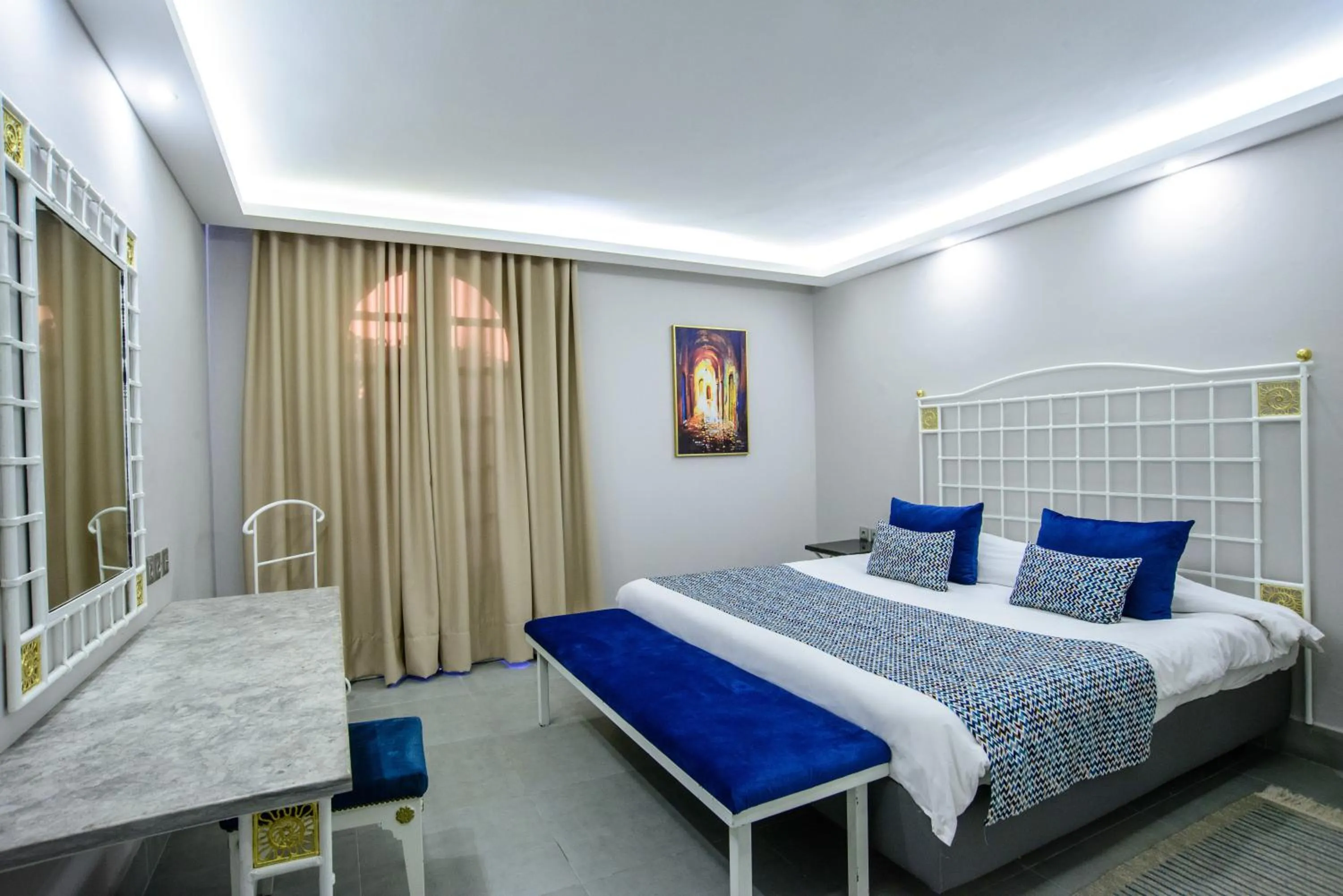 Bedroom, Bed in Suites Hôtel Les Charmilles & Spa