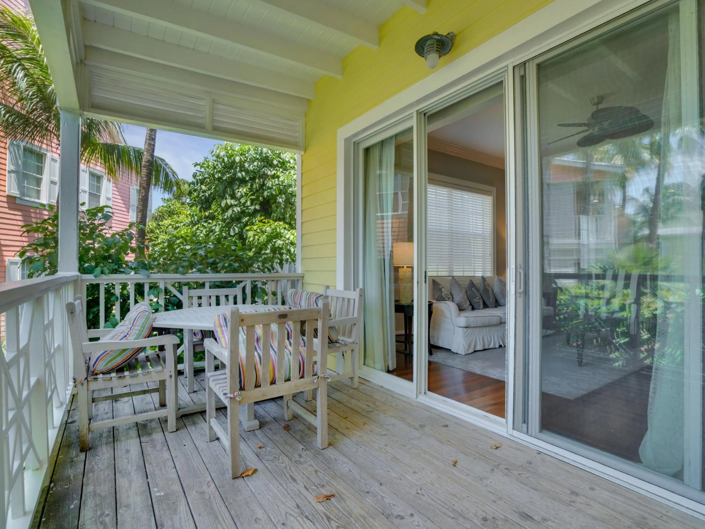 Patio in Valentines Resort & Marina