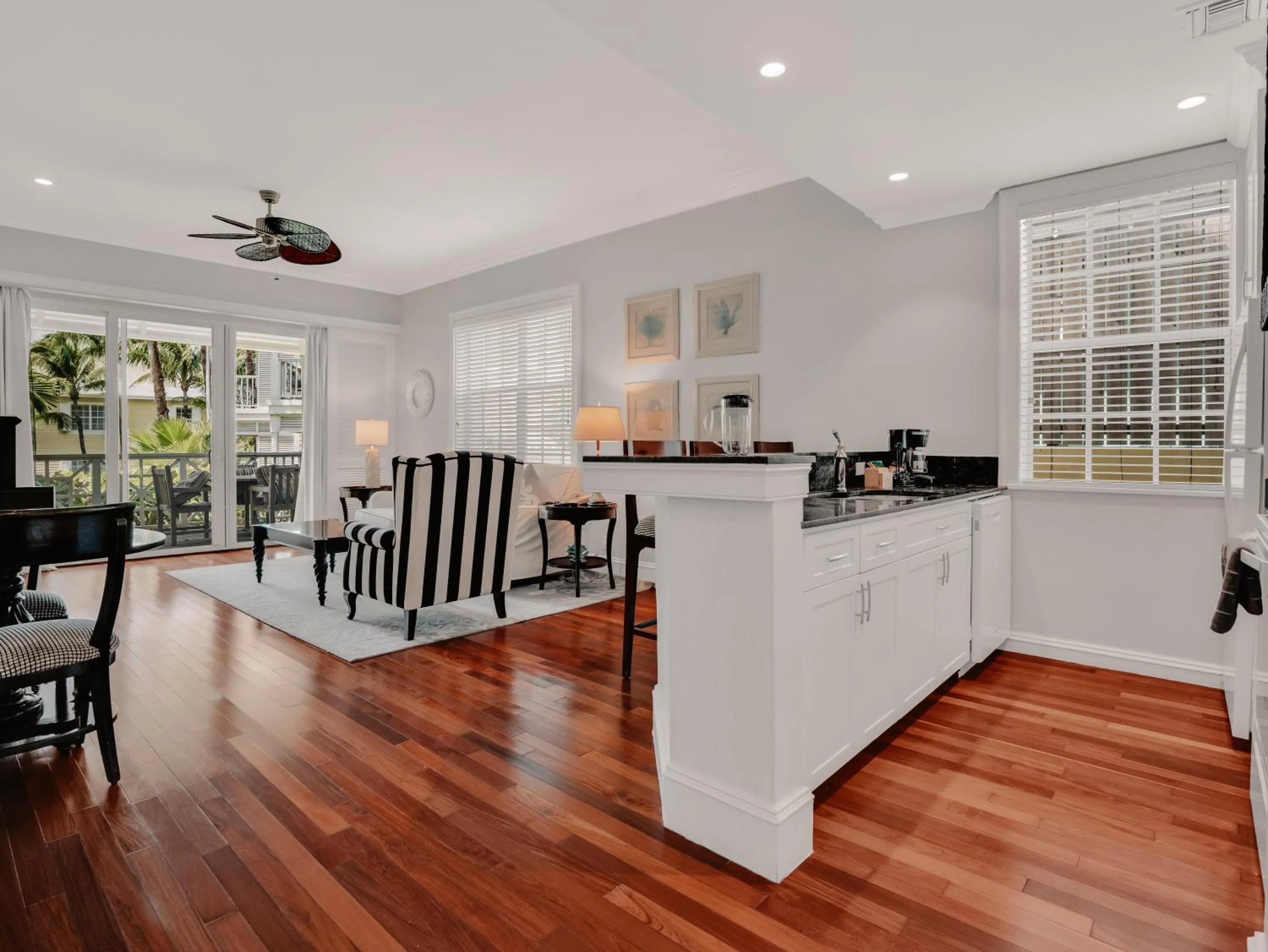 Kitchen or kitchenette in Valentines Resort & Marina