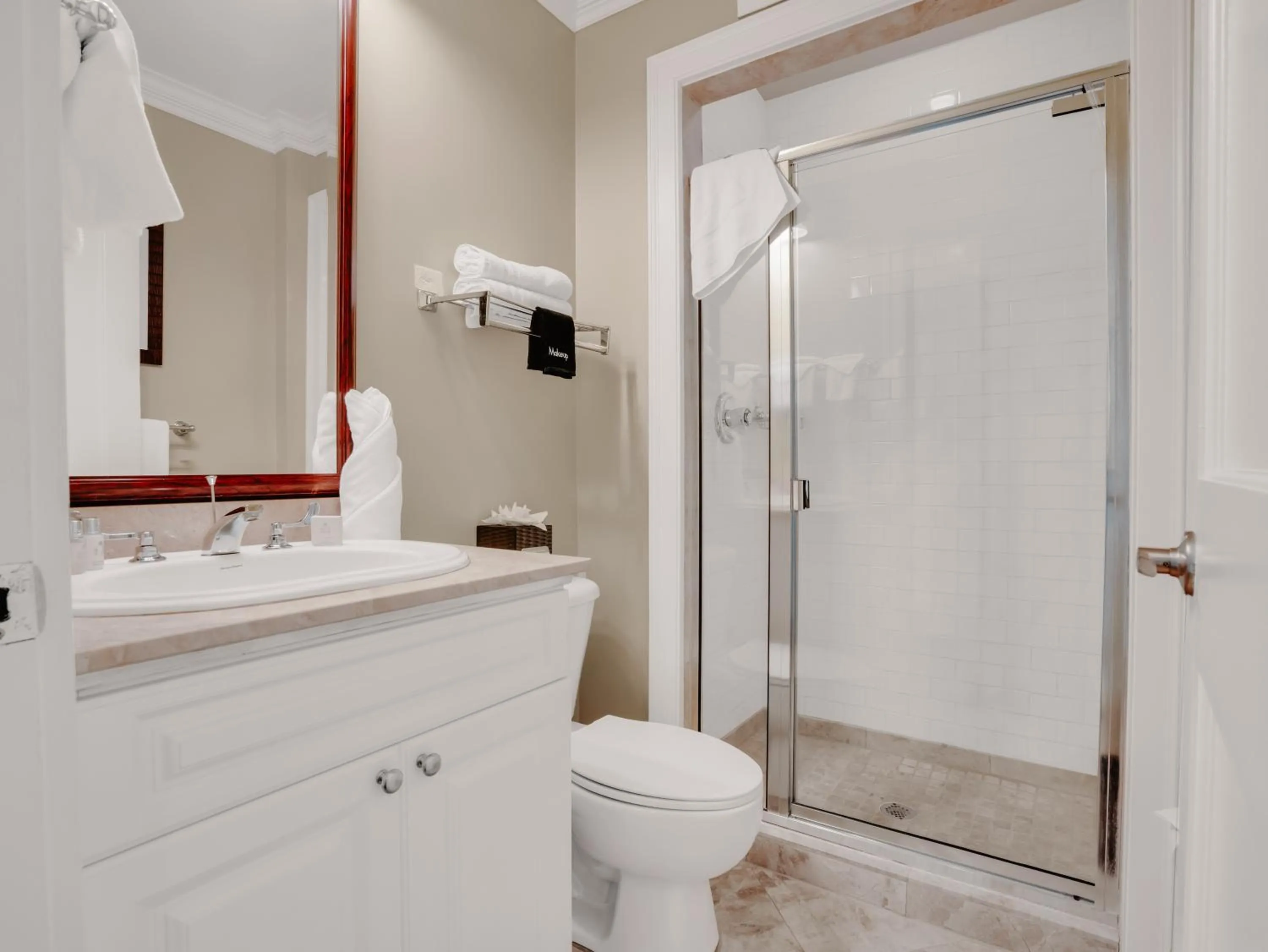 Shower in Valentines Resort & Marina