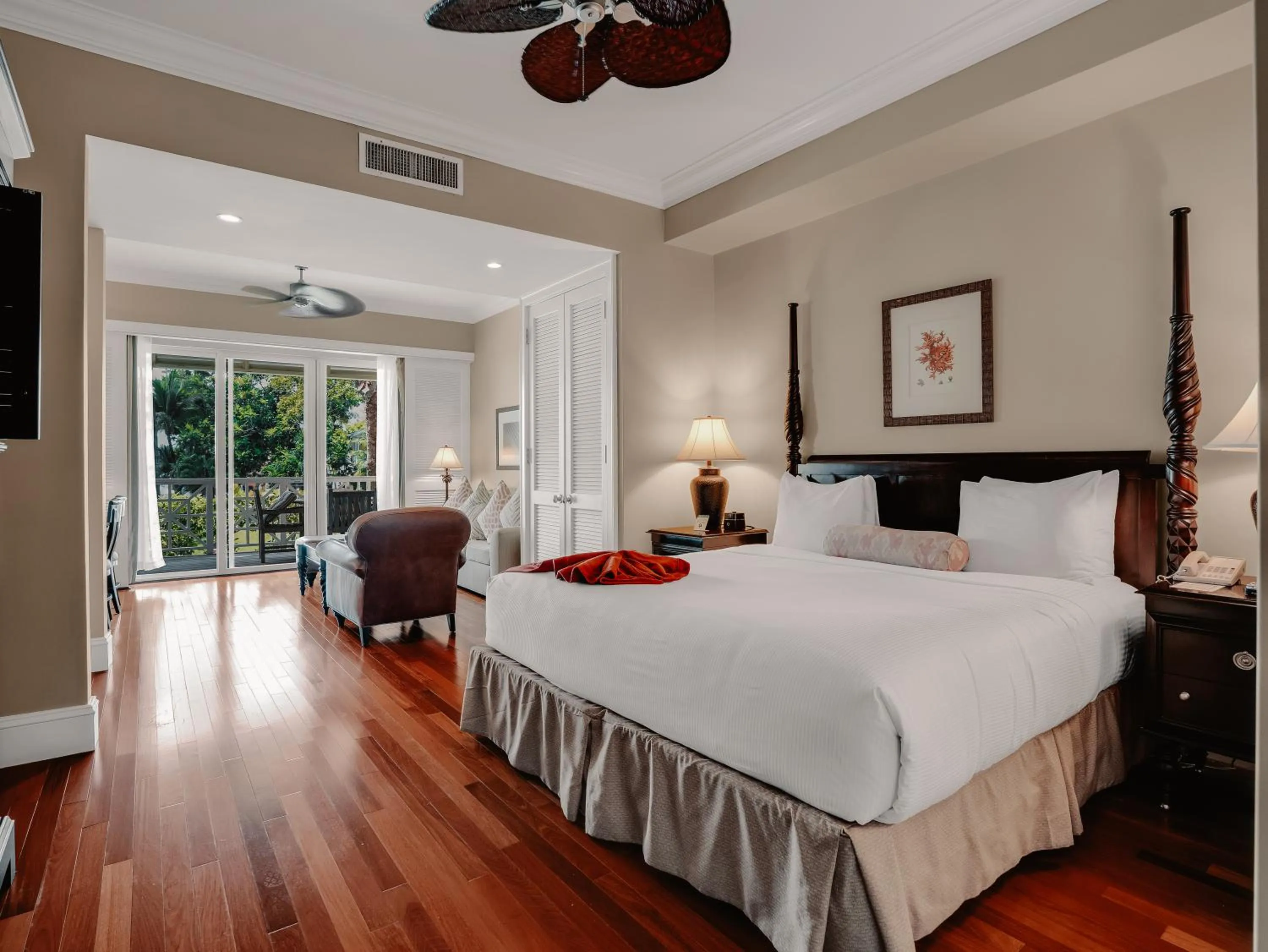 Bed in Valentines Resort & Marina