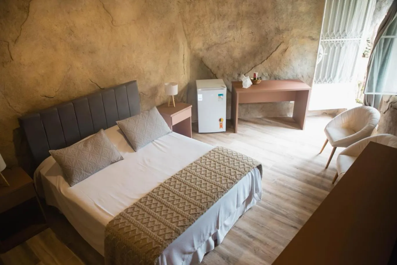 Bedroom, Bed in Pousada Cantagalo