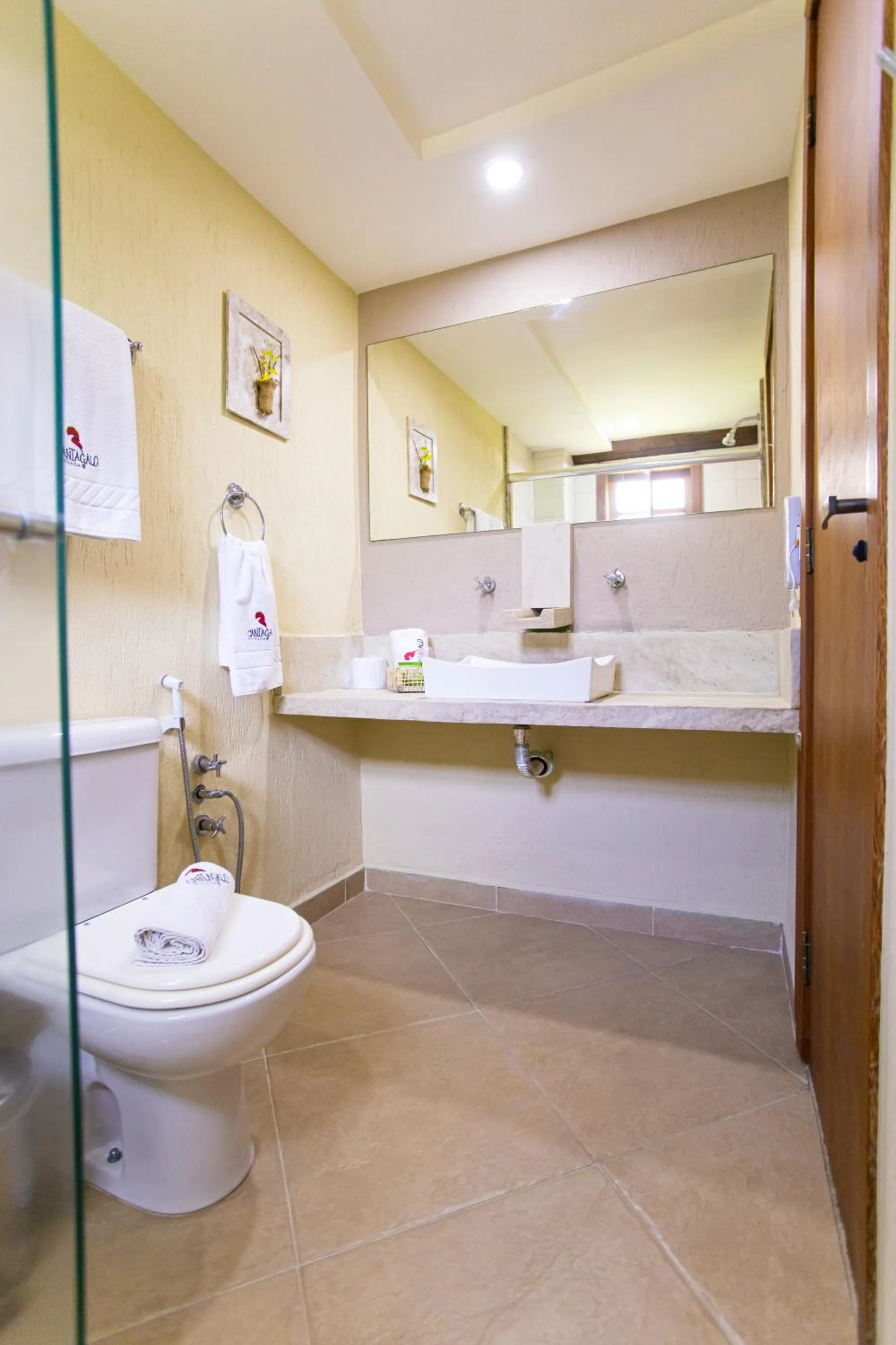 Bathroom in Pousada Cantagalo