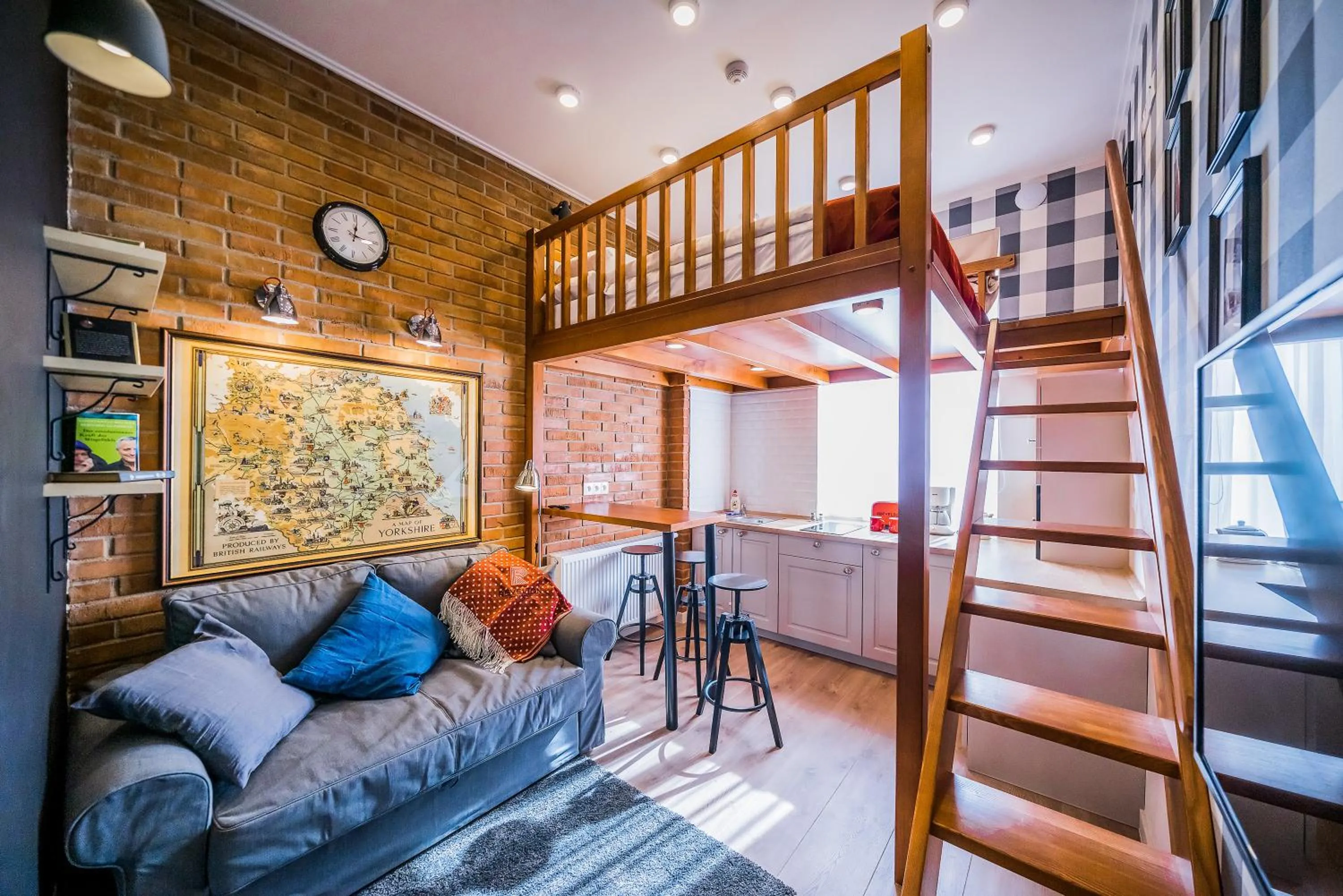 Photo of the whole room in Revelton Studios Karlovy Vary