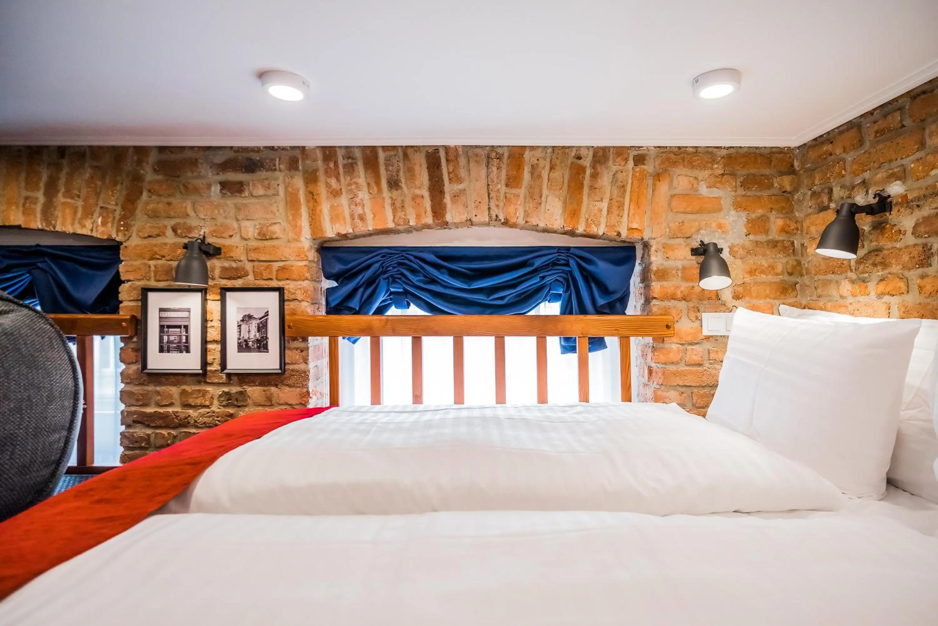 Bed in Revelton Studios Karlovy Vary