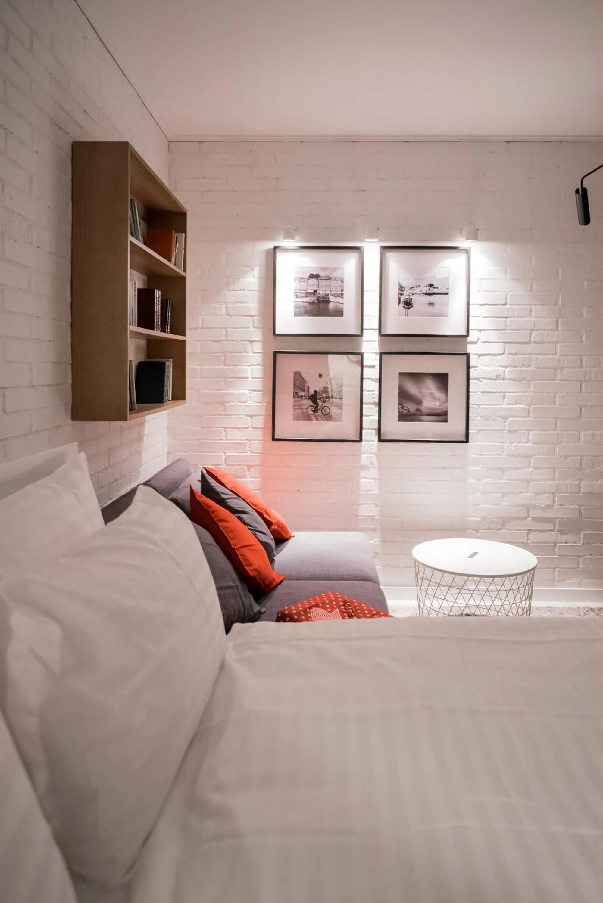 Bed in Revelton Studios Karlovy Vary