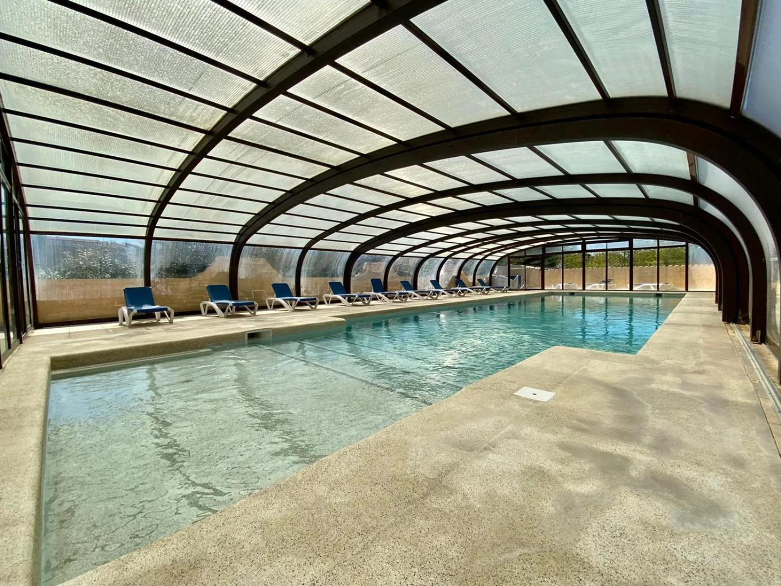 Swimming pool in Hotel Myriam Vias Plage