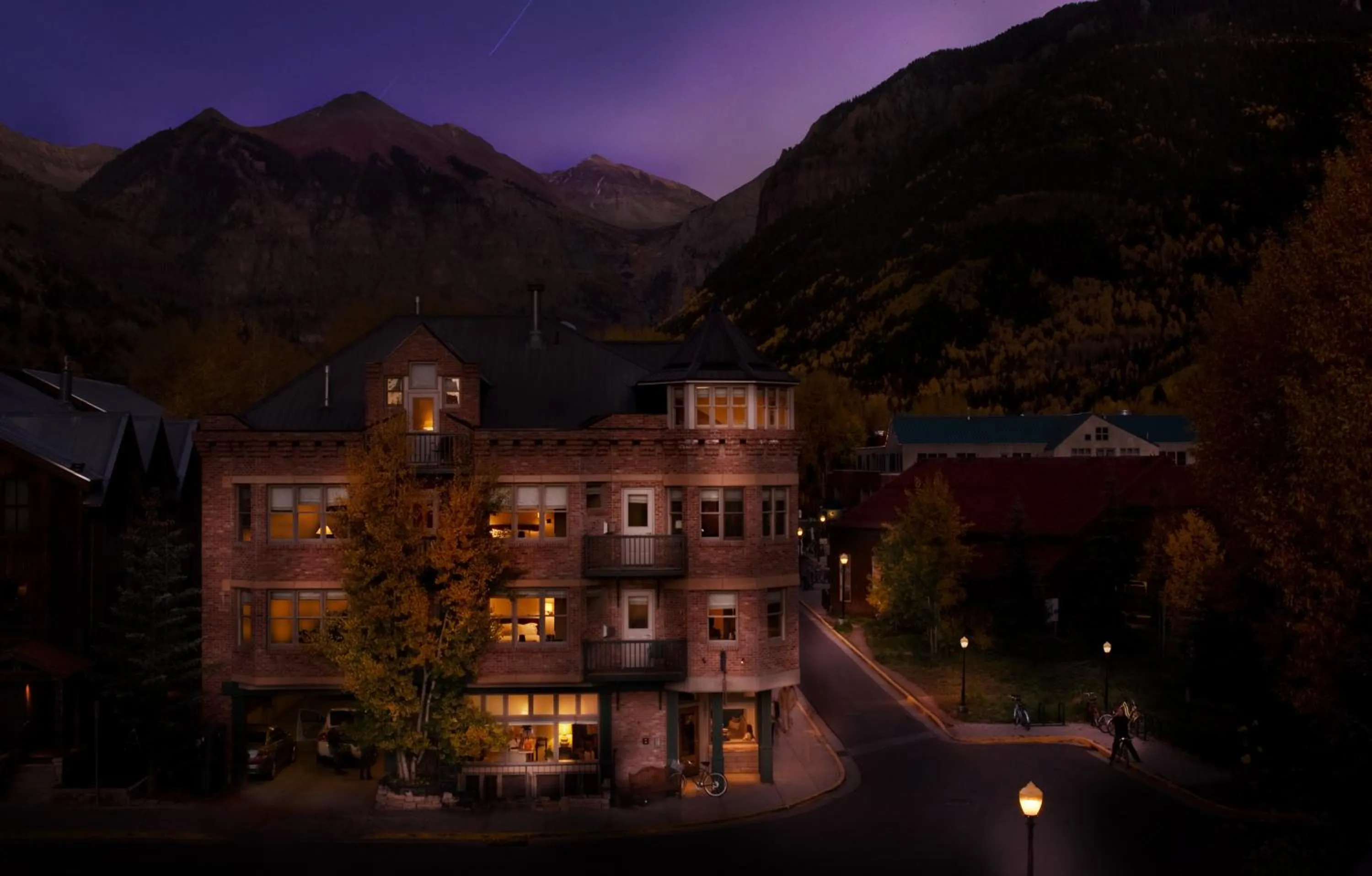 Property building in Hotel Columbia