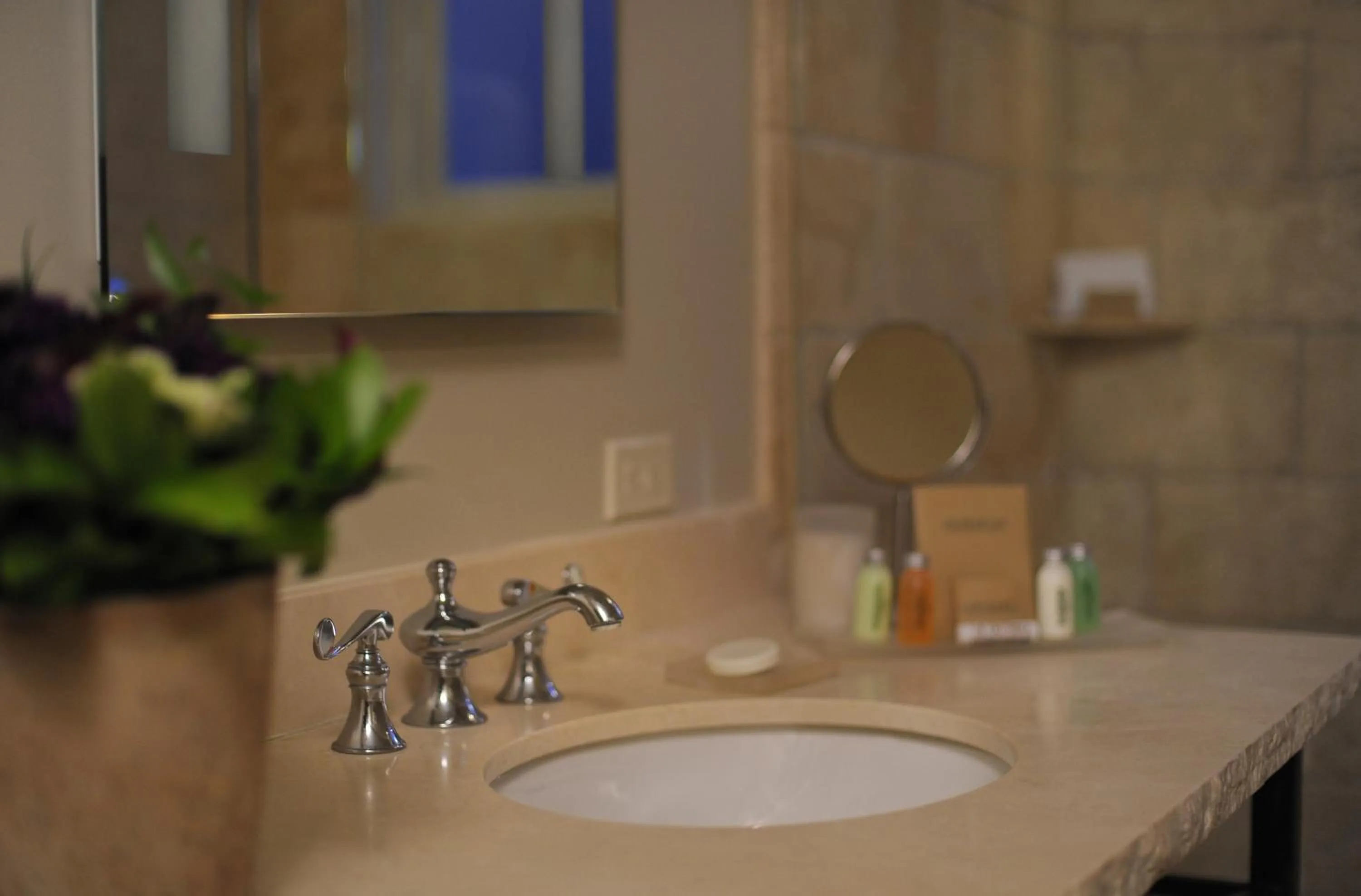 Bathroom in Hotel Columbia