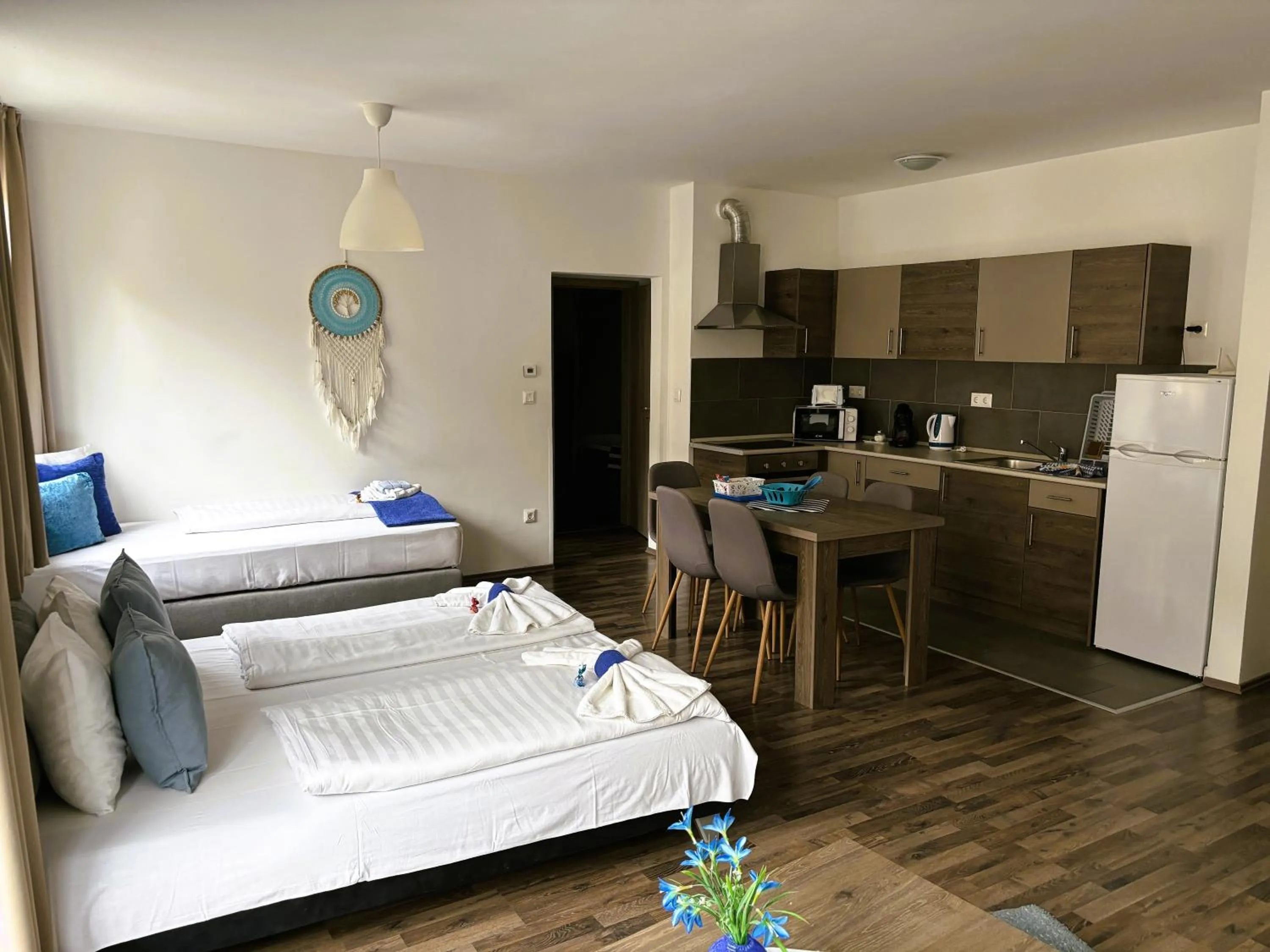 Deluxe Apartment in Nova City Apartments